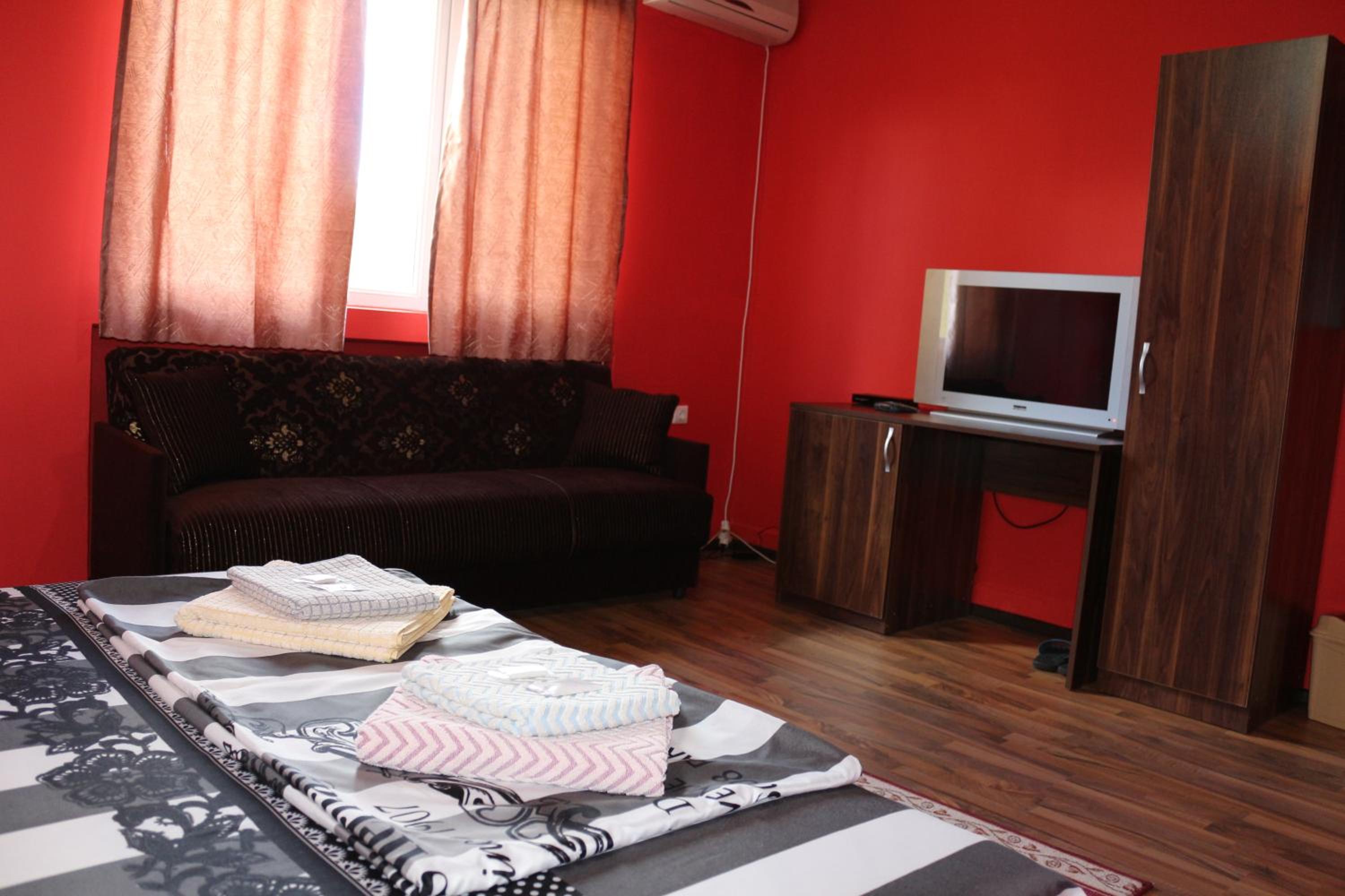 Deluxe Double Room with Shower photo 3