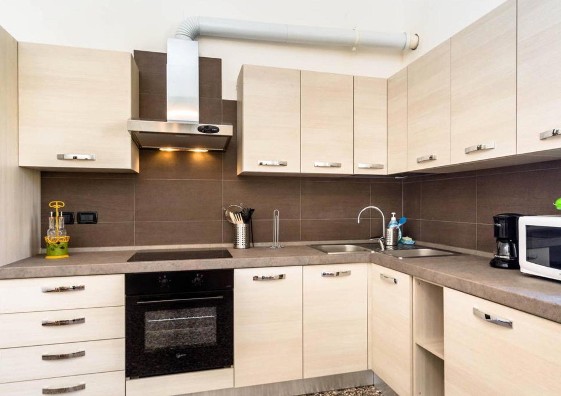 Apartment with Sea View - Photo 24