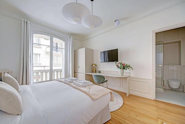 Large Double Room photo 1