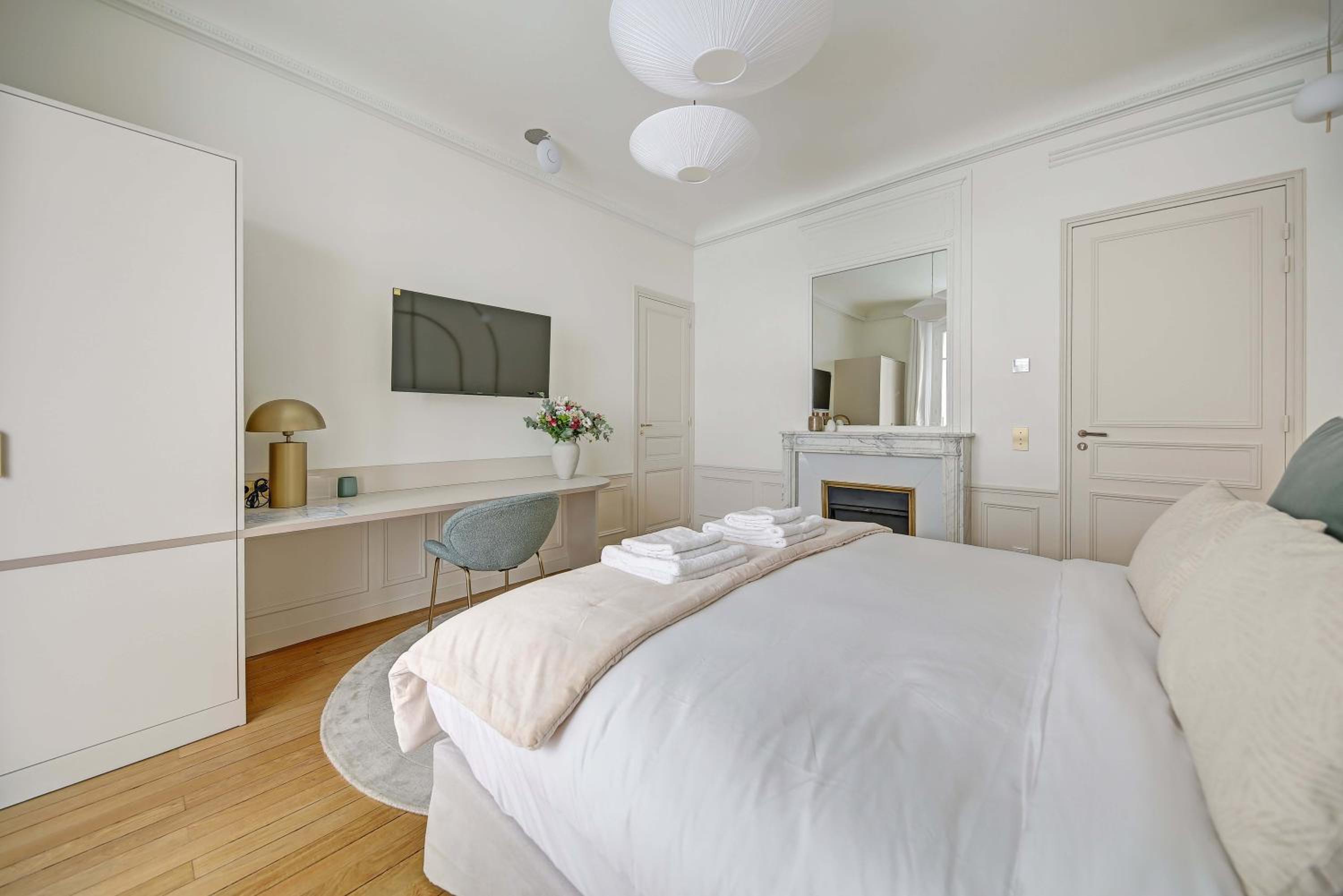 Large Double Room photo 3