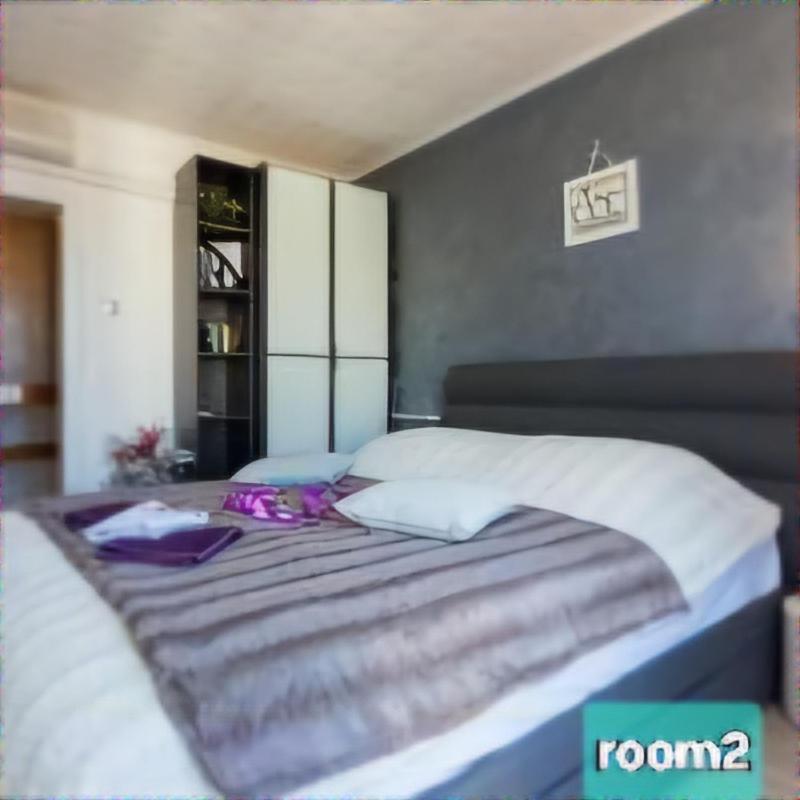 Queen Room with Balcony photo 2