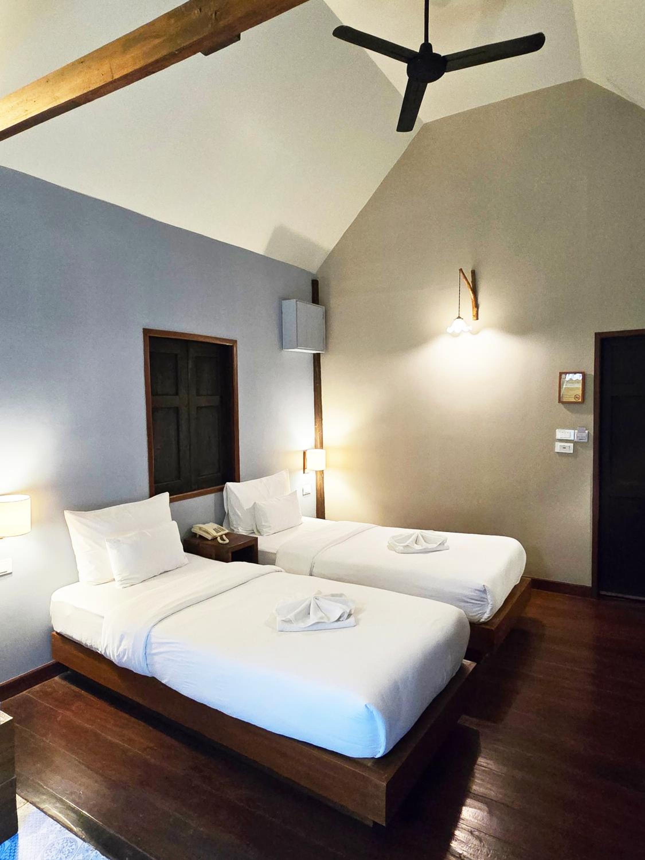 Deluxe Twin Room photo 3