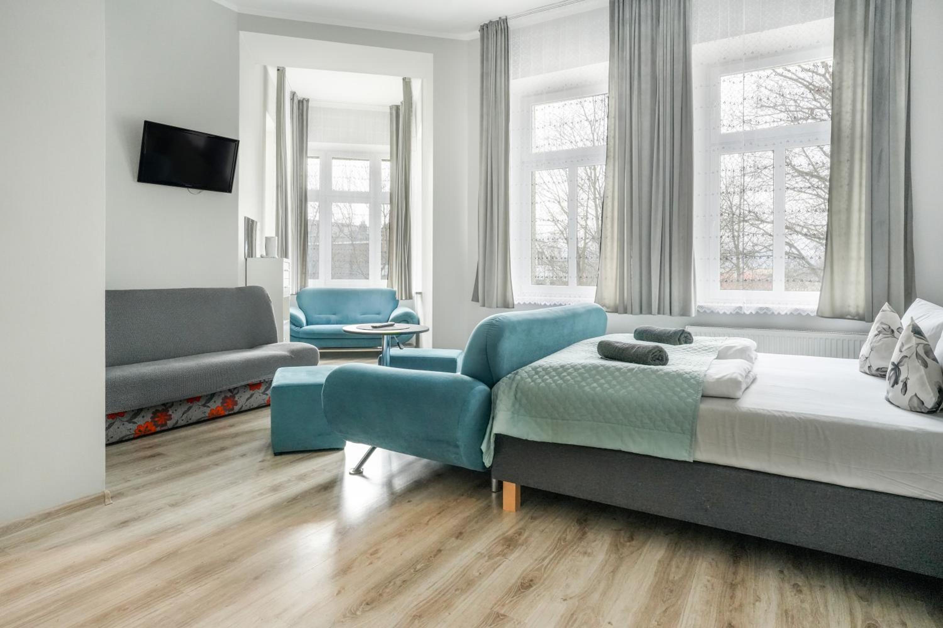 Deluxe Triple Room