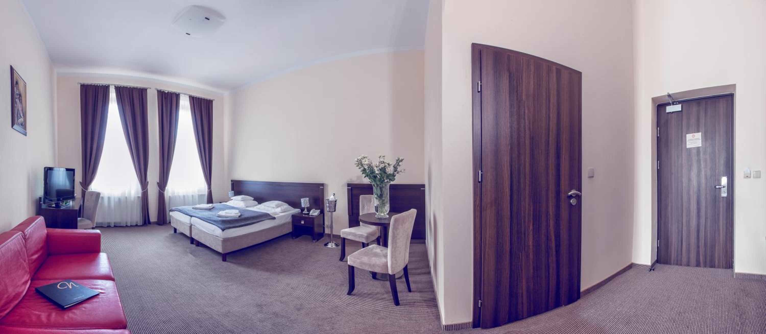 Superior Double or Twin Room photo 3