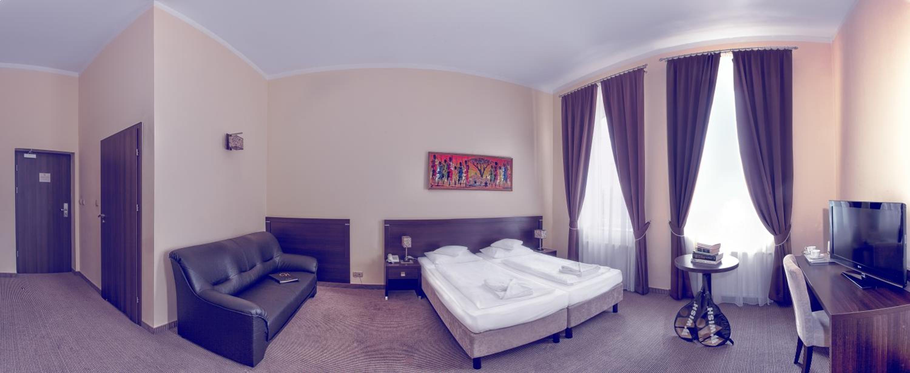 Superior Double or Twin Room photo 2
