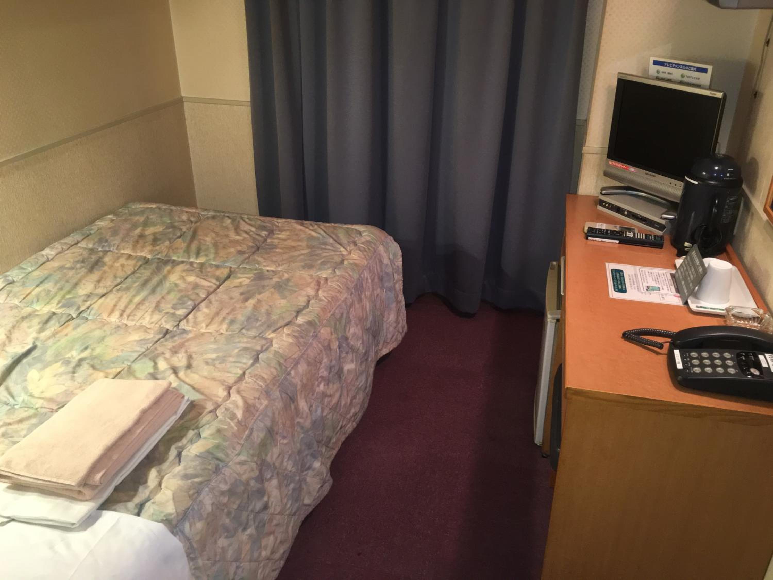 Single Room - Non-Smoking photo 2