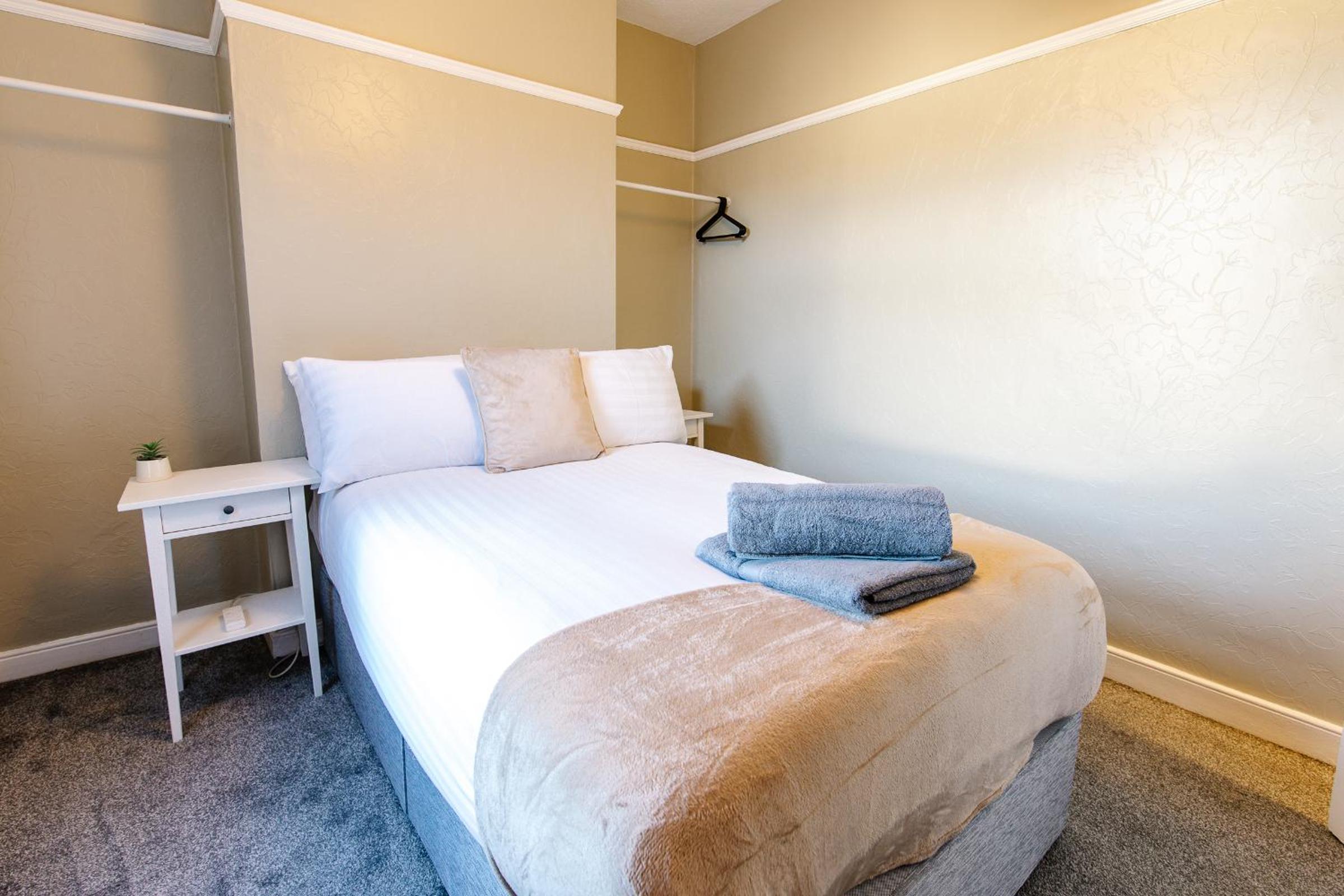 Four-Bedroom Deluxe Apartment