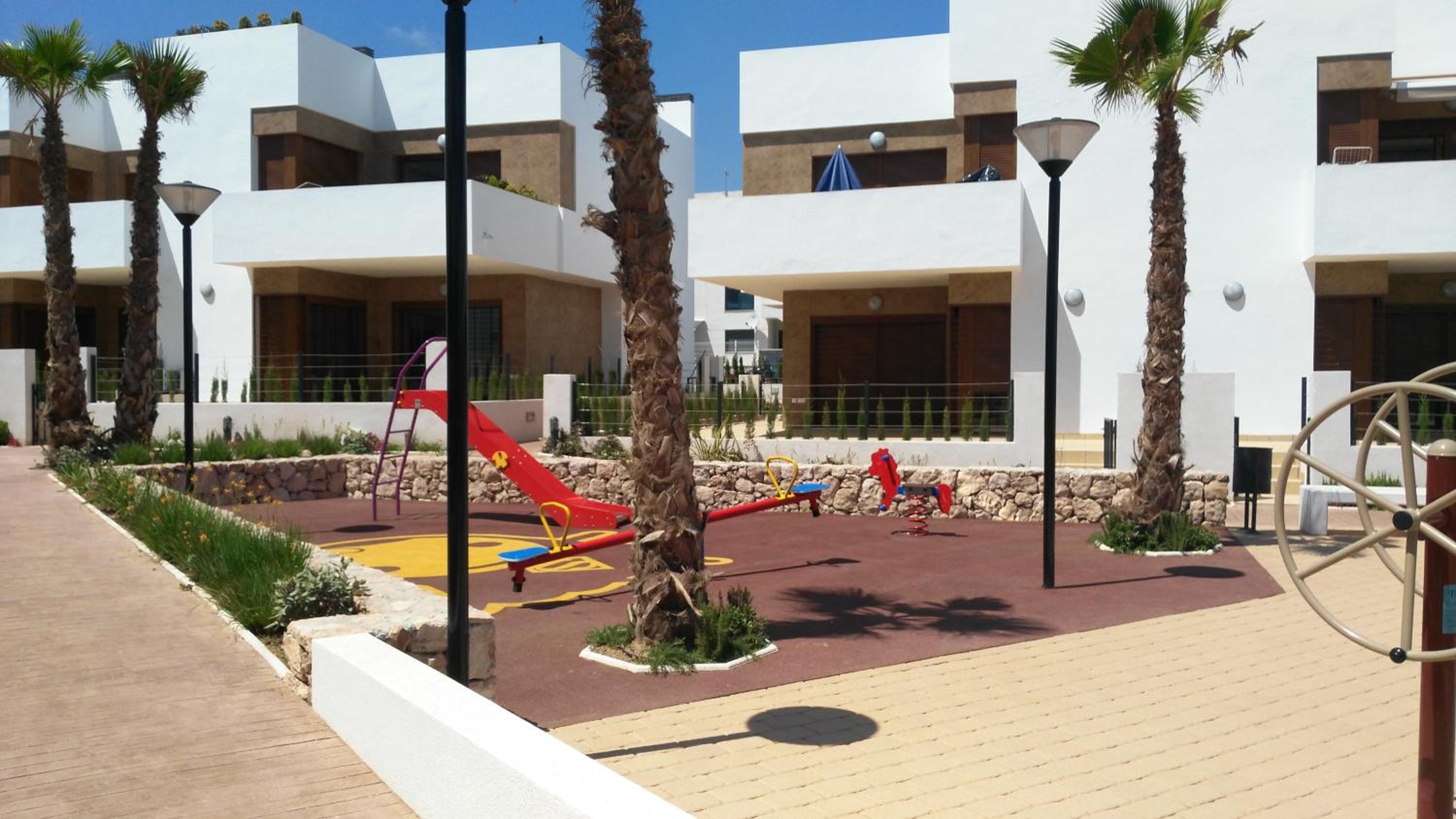 Apartment with Pool View  photo 3