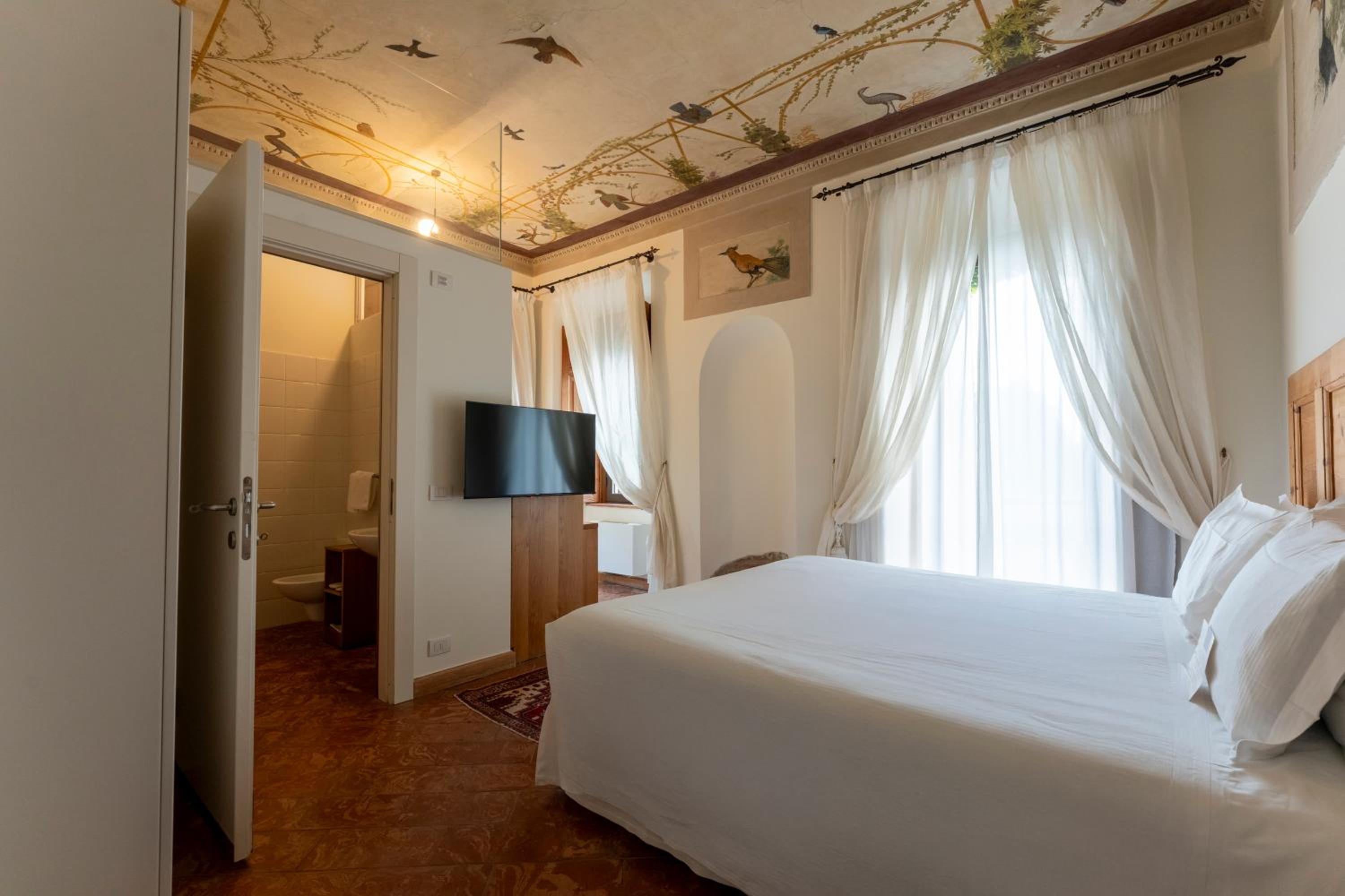 Queen Room with Garden View photo 2