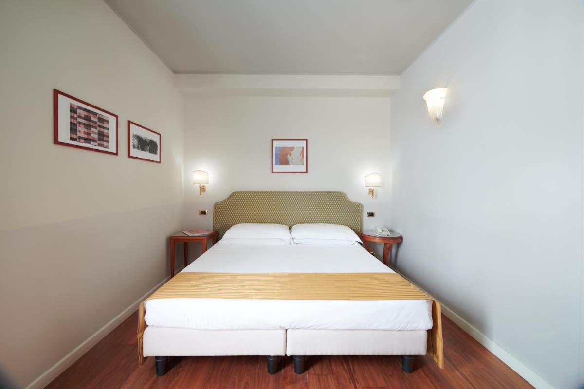Classic Twin Room - Photo 3