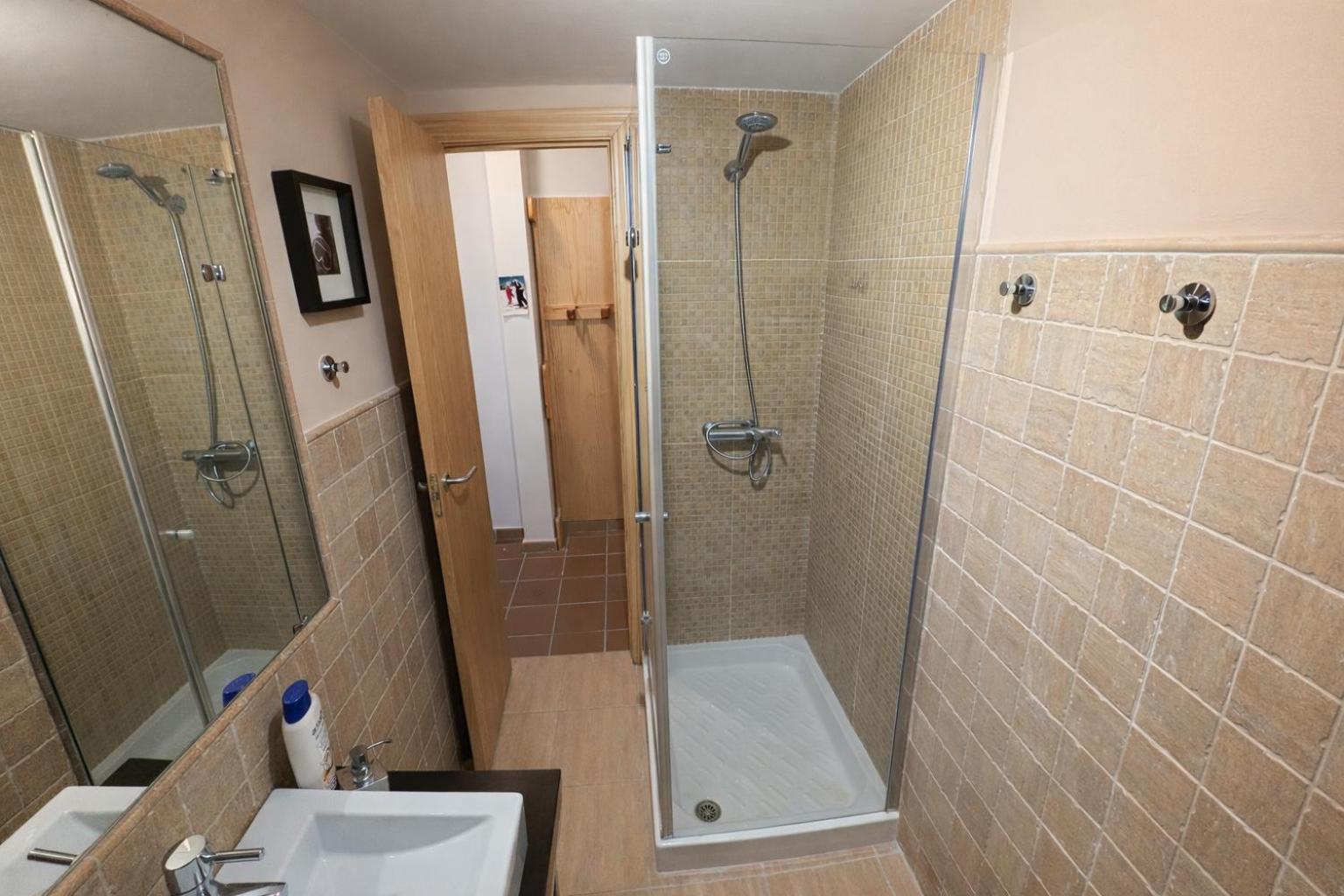 Three-Bedroom Deluxe Apartment