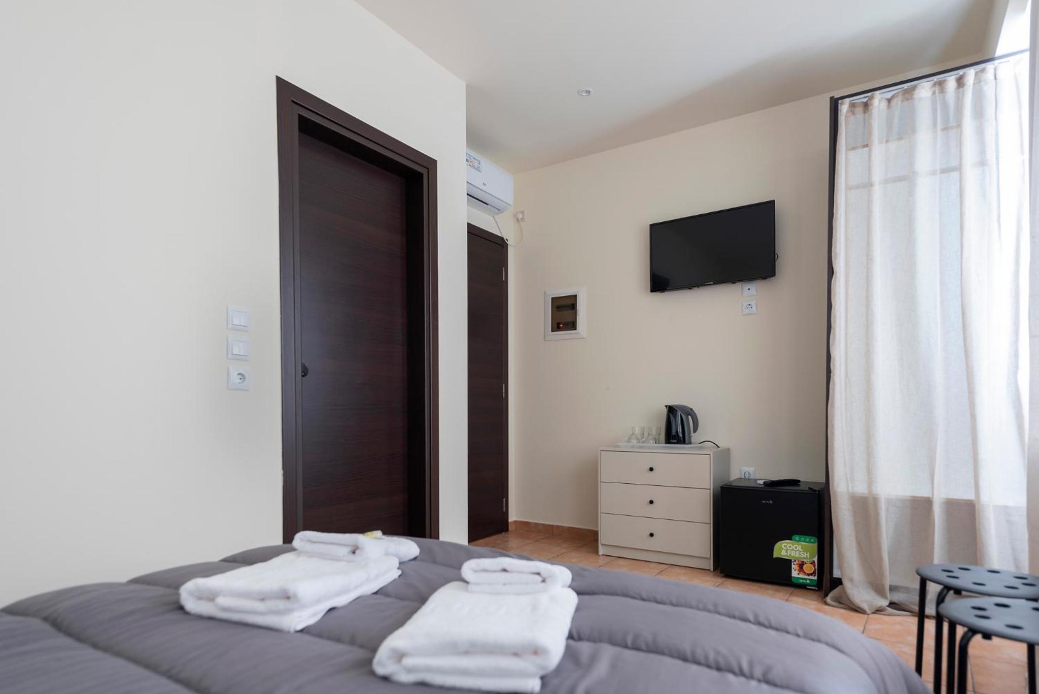 Standard Double Room photo 2