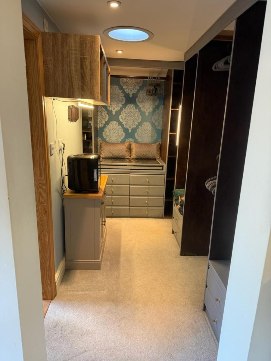 Deluxe Double Room with Shower photo 2