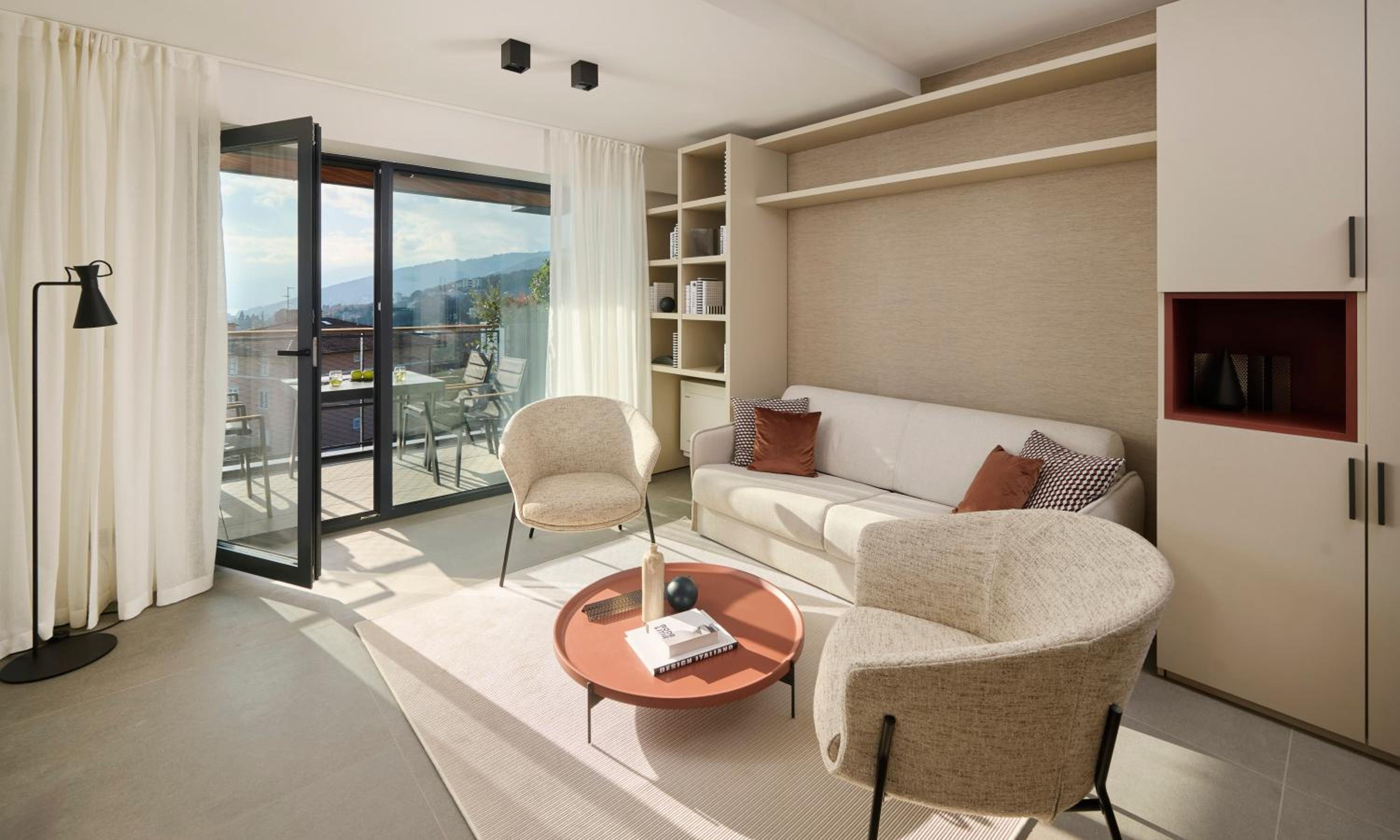 One-Bedroom Apartment with Sea View and Balcony