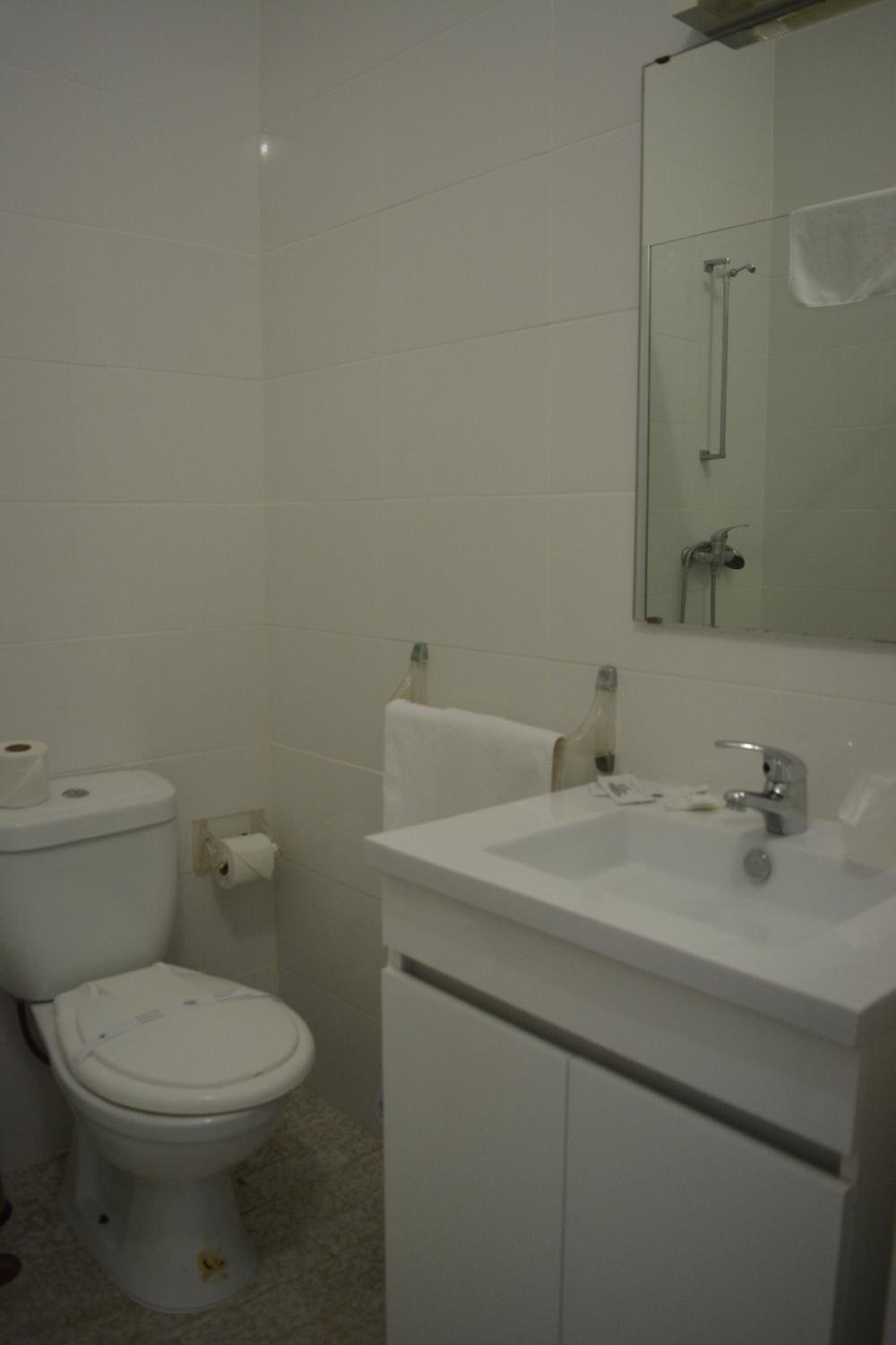 Double Room - Photo 4