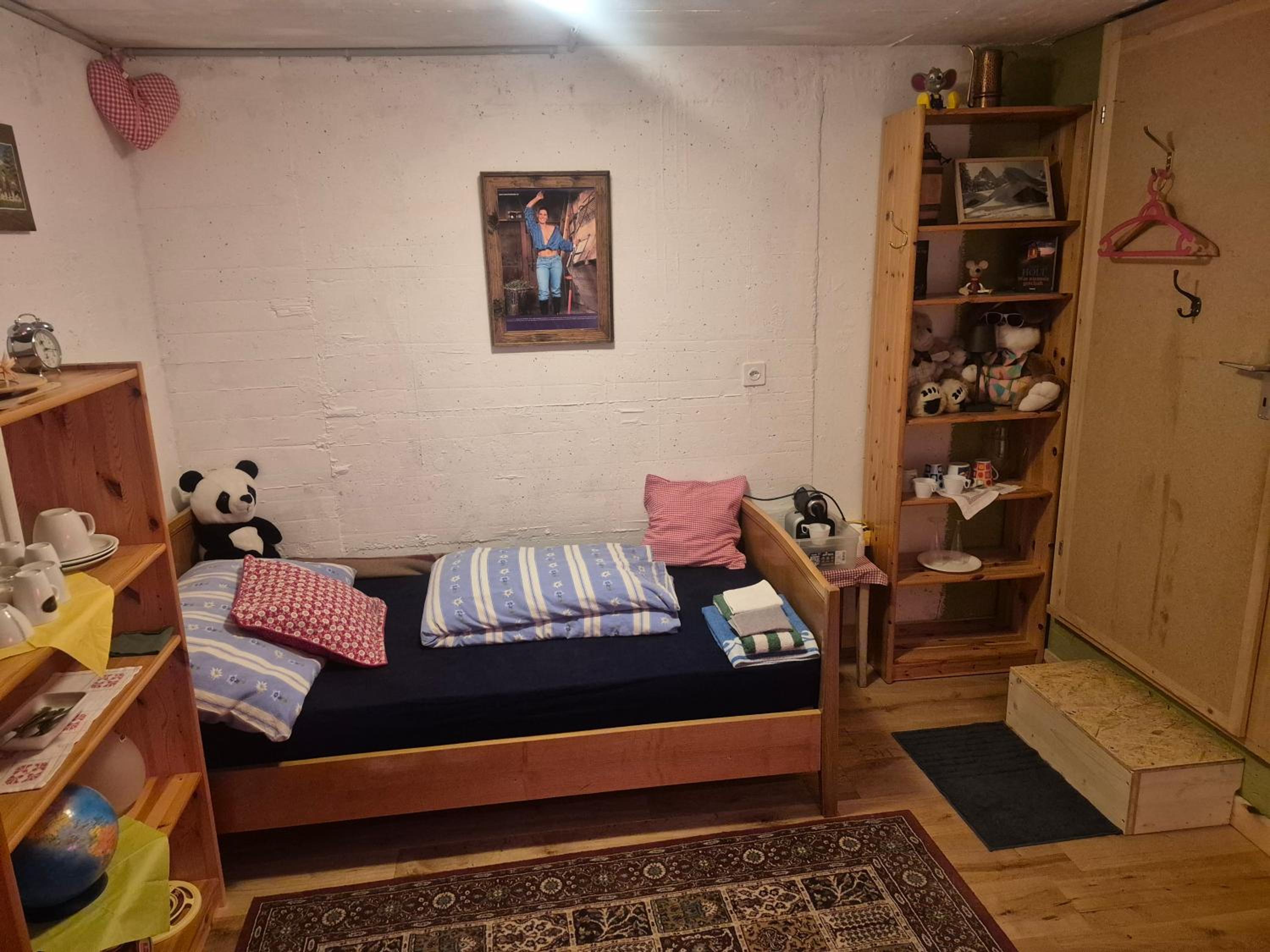Budget Double Room photo 3