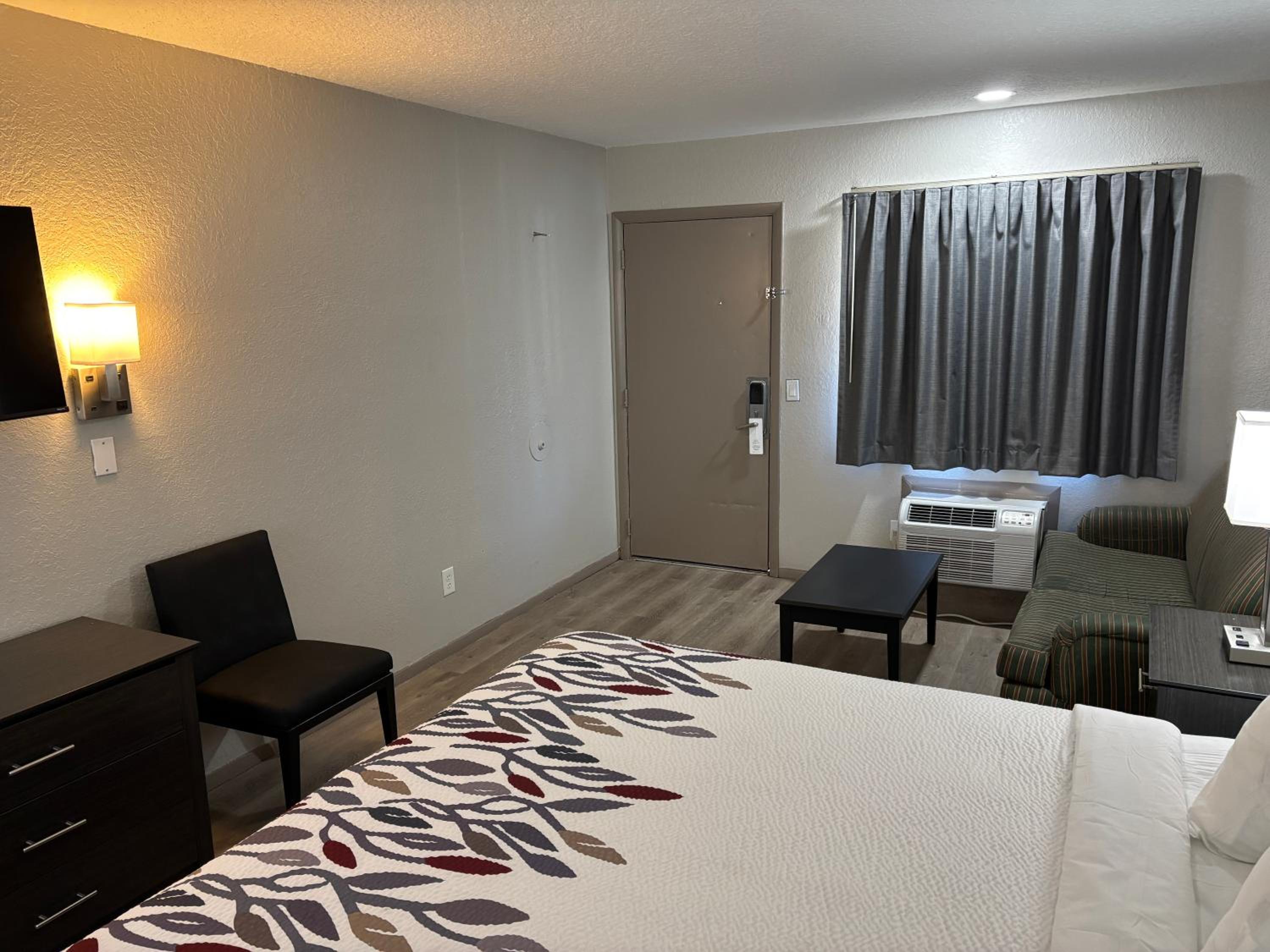 Superior King Room Non-Smoking - Photo 6