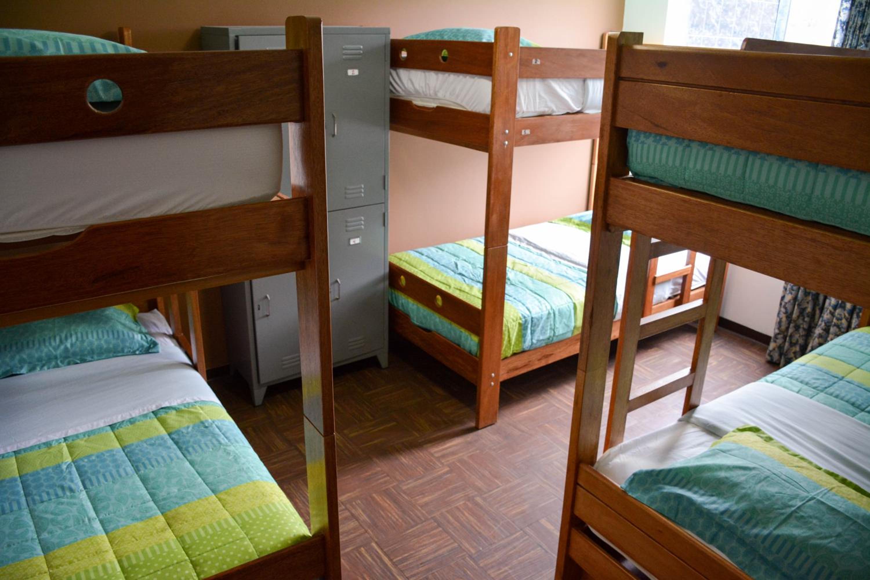 Bed in 6-Bed Mixed Dormitory Room photo 2