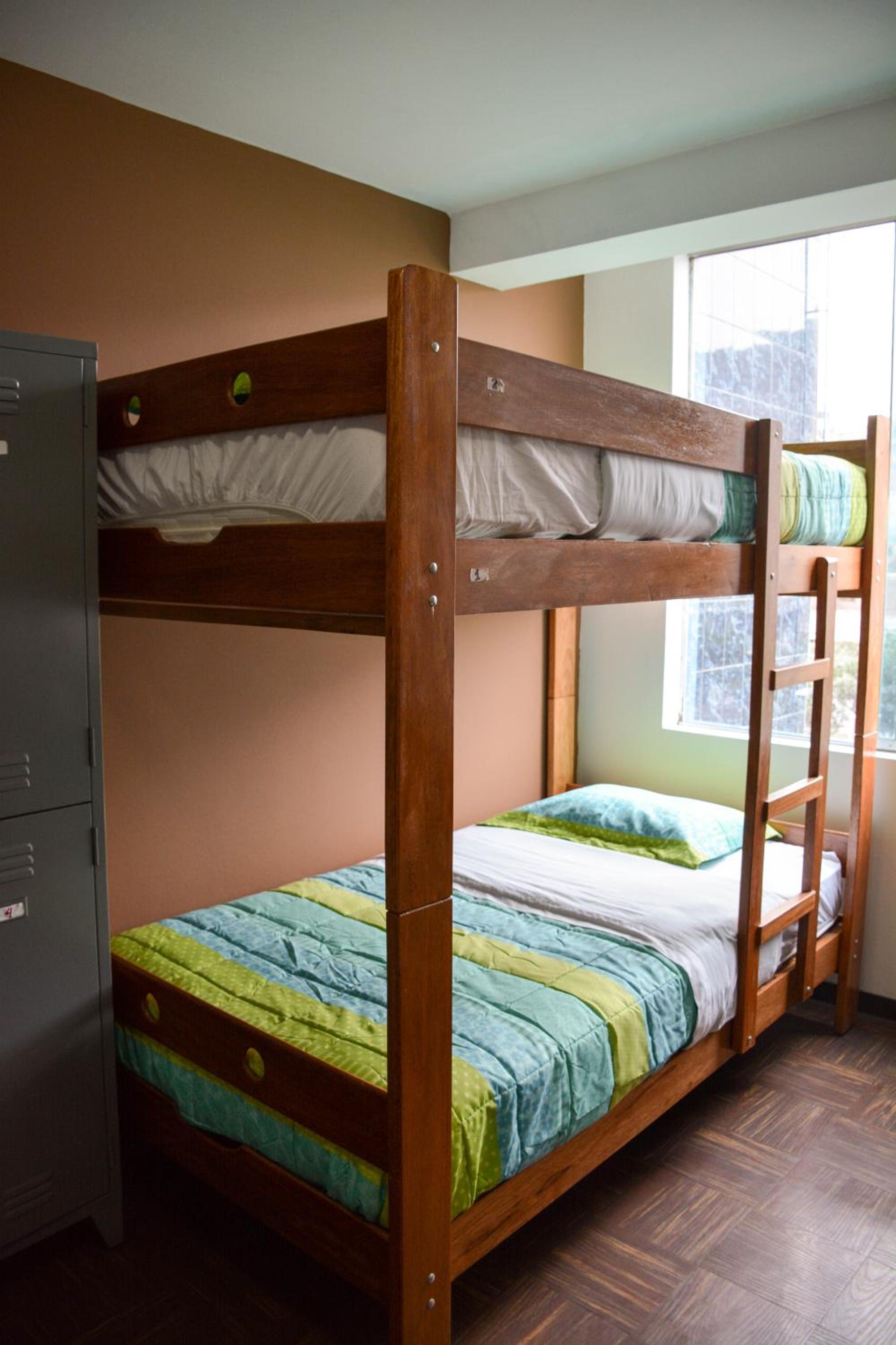 Bed in 6-Bed Mixed Dormitory Room photo 1