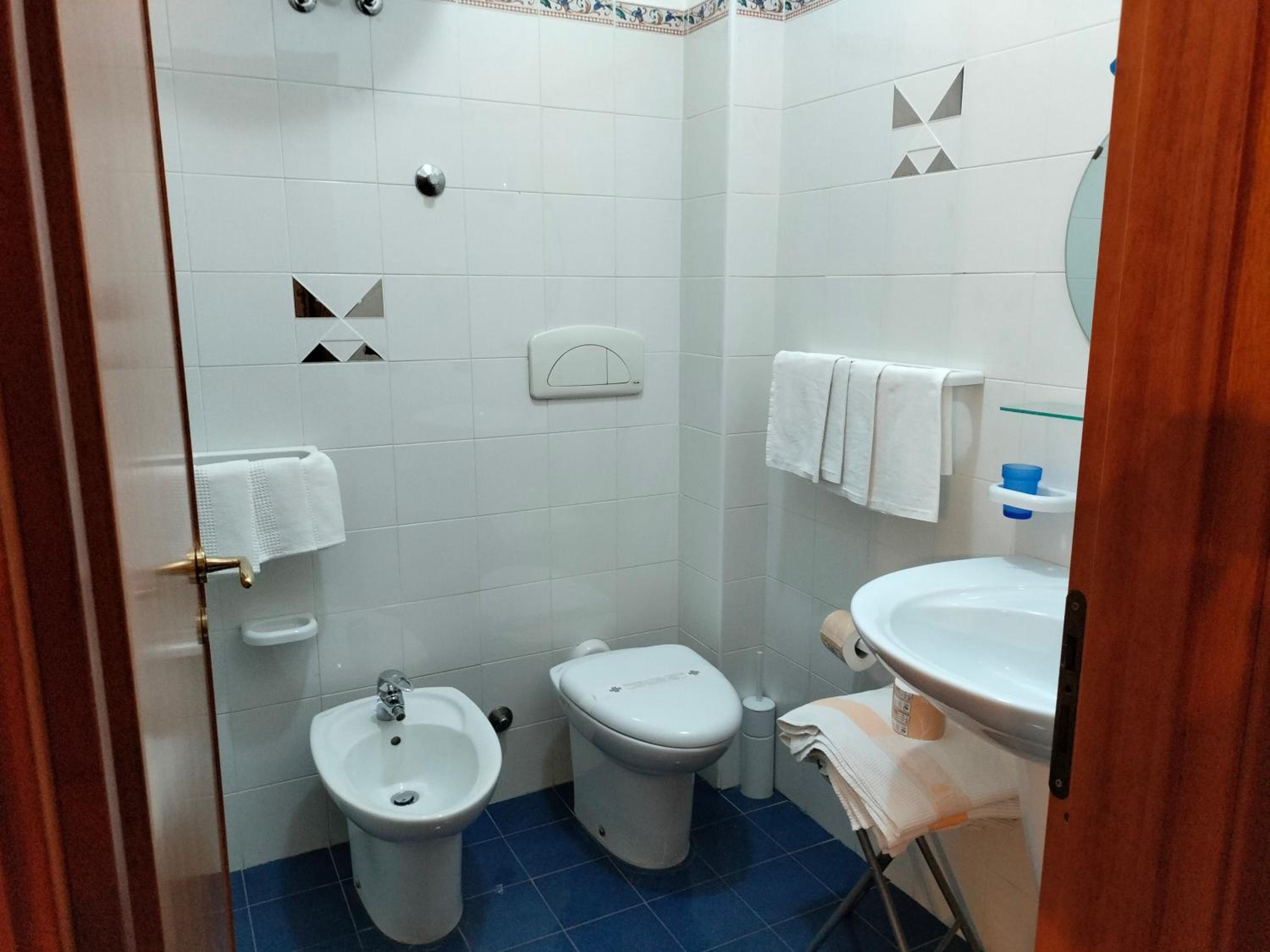 Economy Quadruple Room