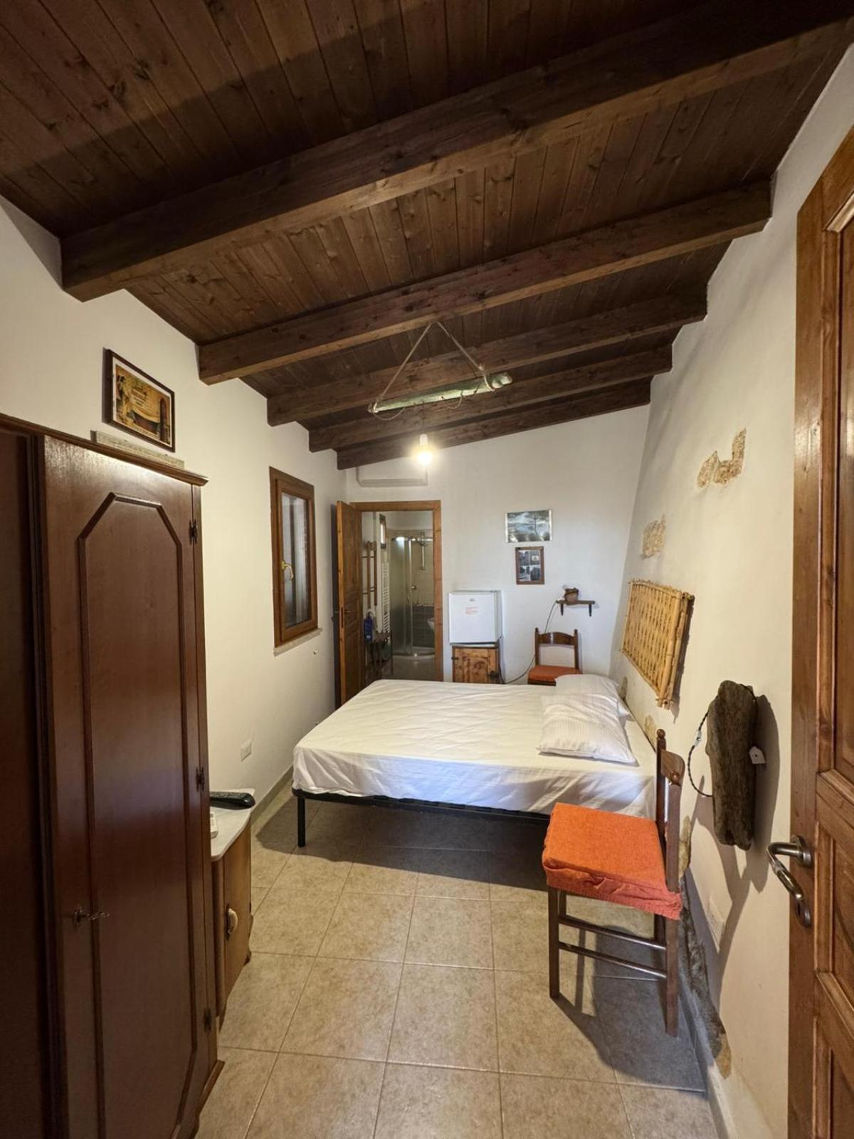 Economy Double or Twin Room photo 3