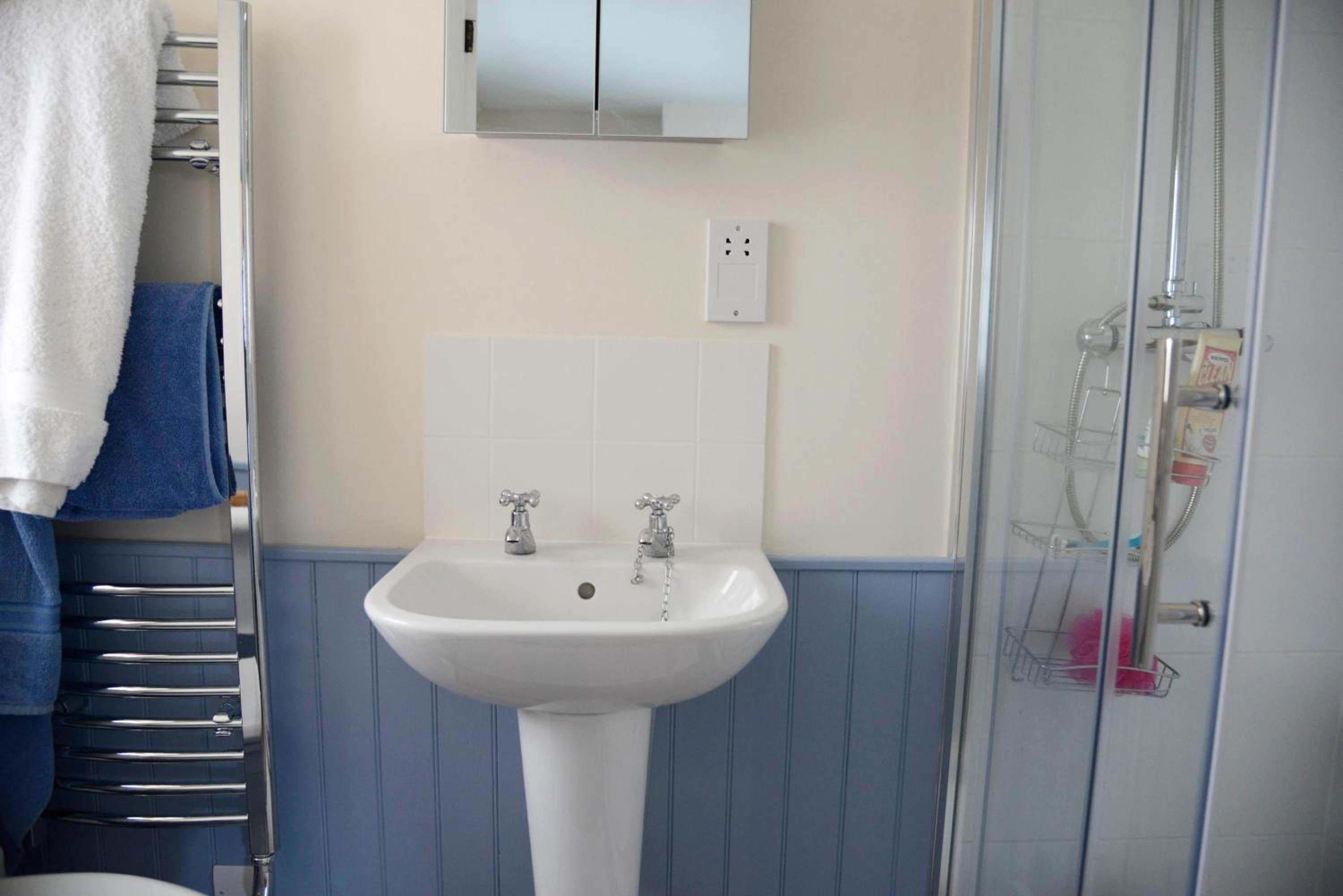 Double Room with Private Bathroom photo 2