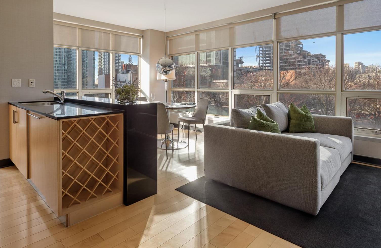 One Bedroom Premier Suite Residences thumbnail 5