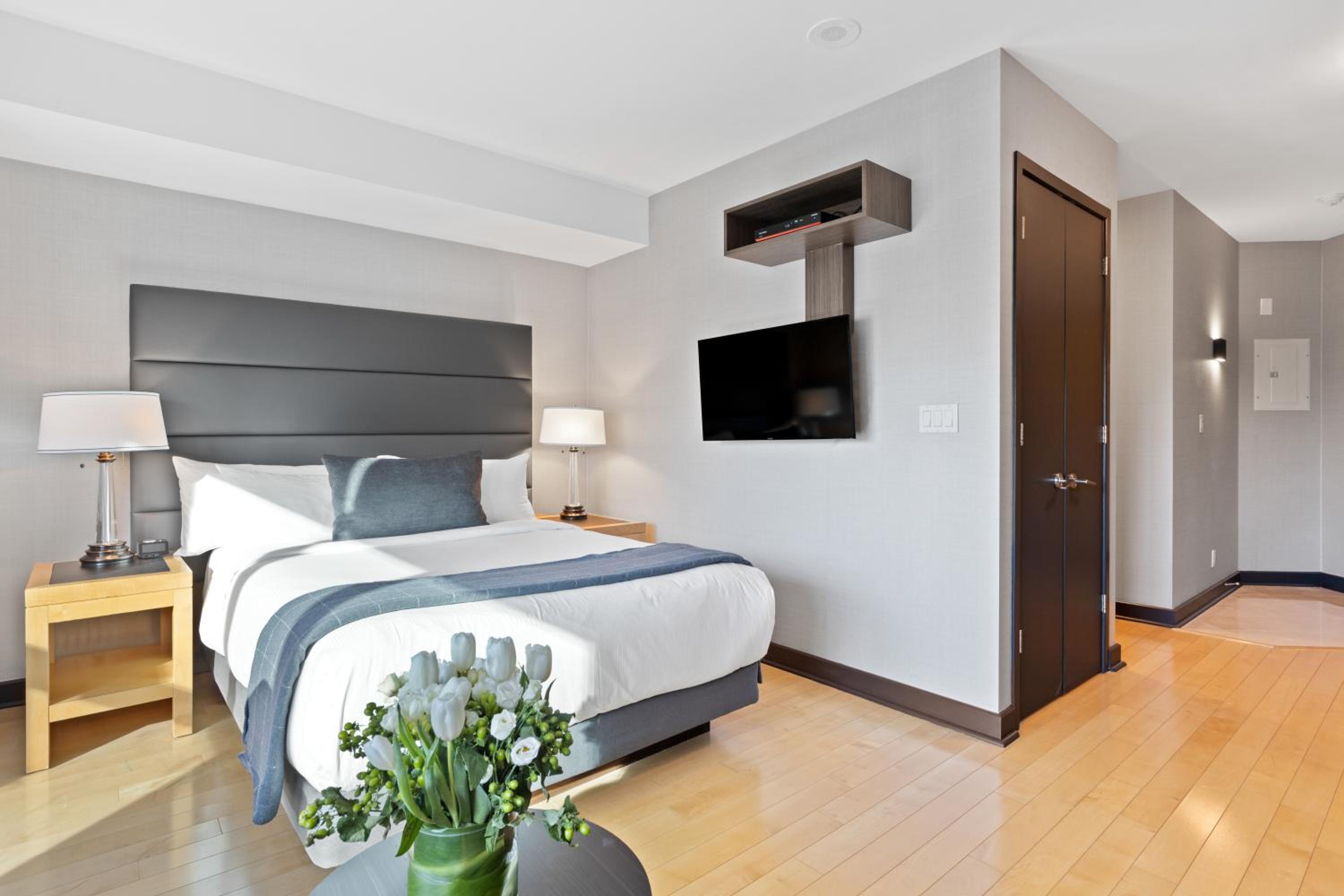 Studio Suite Residences thumbnail 6