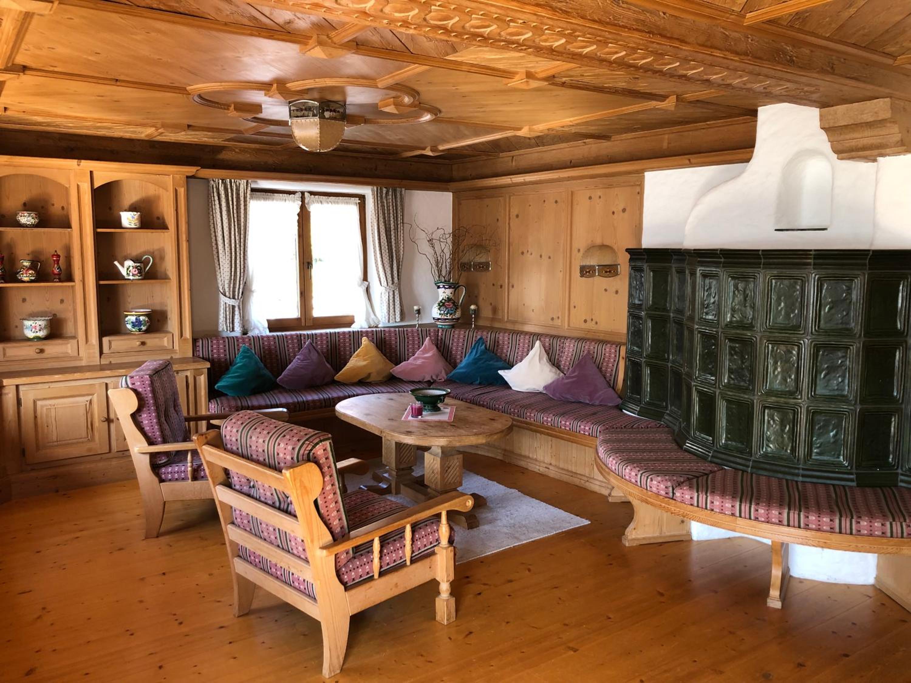 Three-Bedroom Apartment with Balcony photo 1