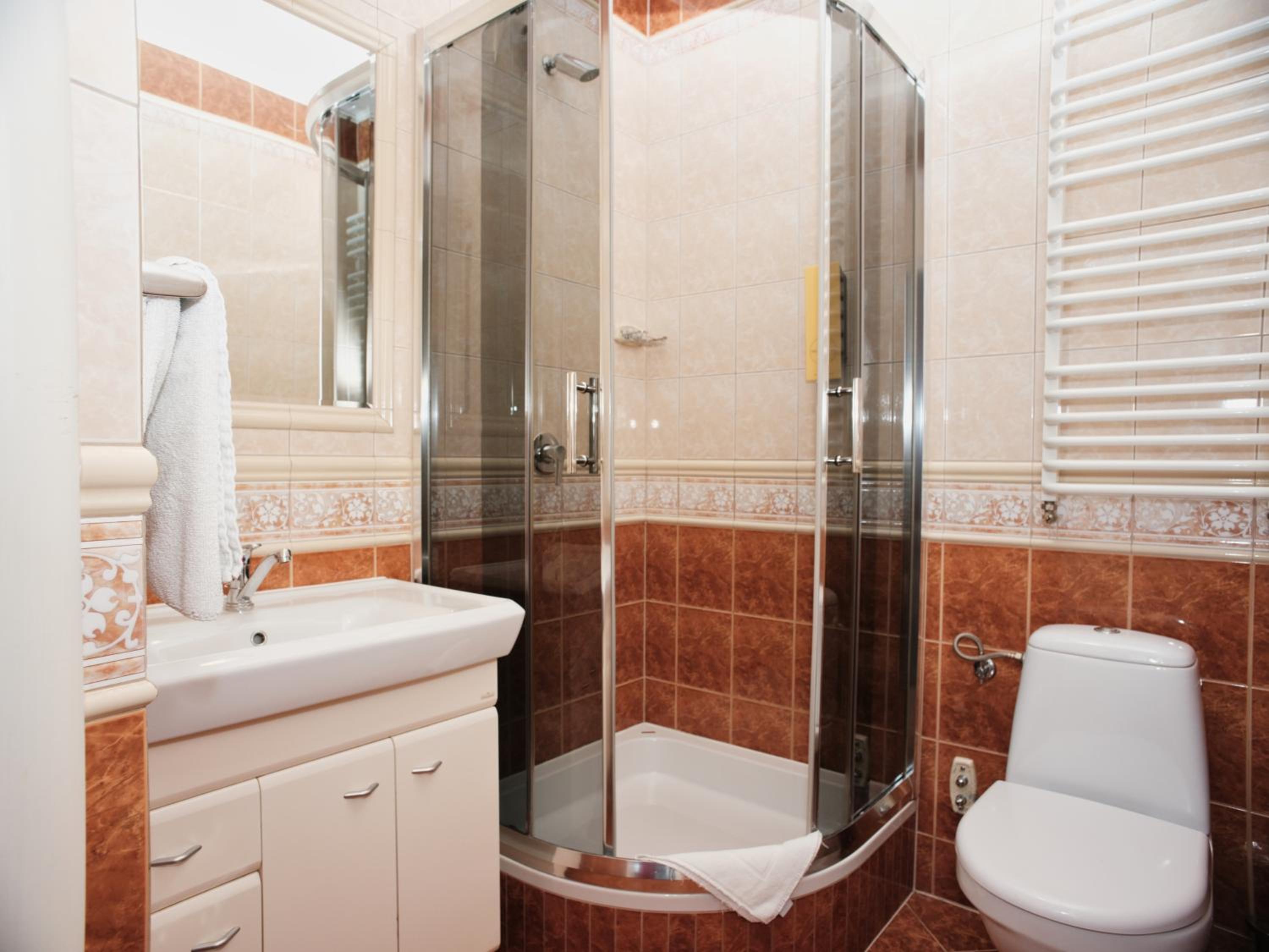 Double Room - Photo 12