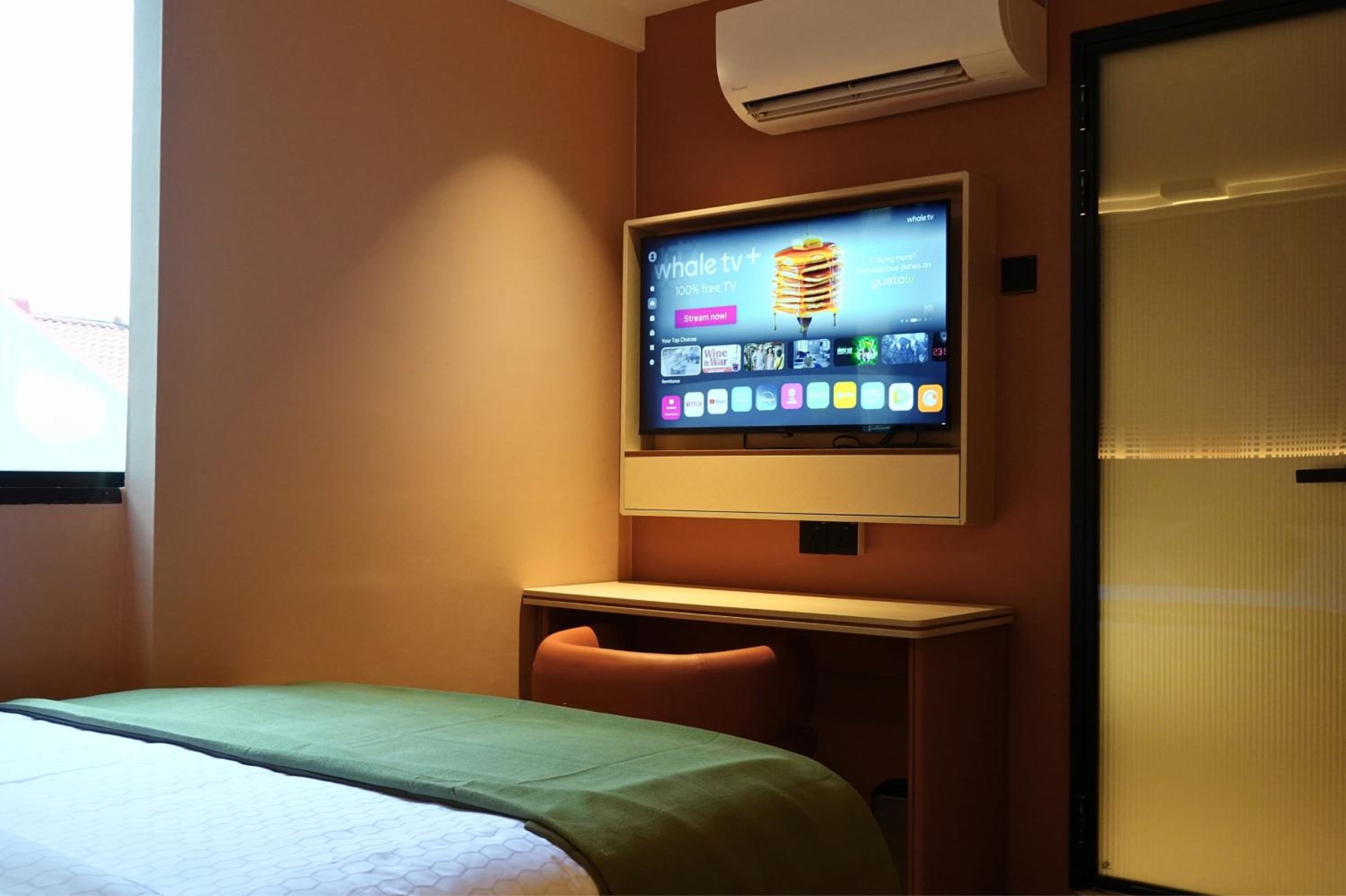 Deluxe Queen Room photo 3