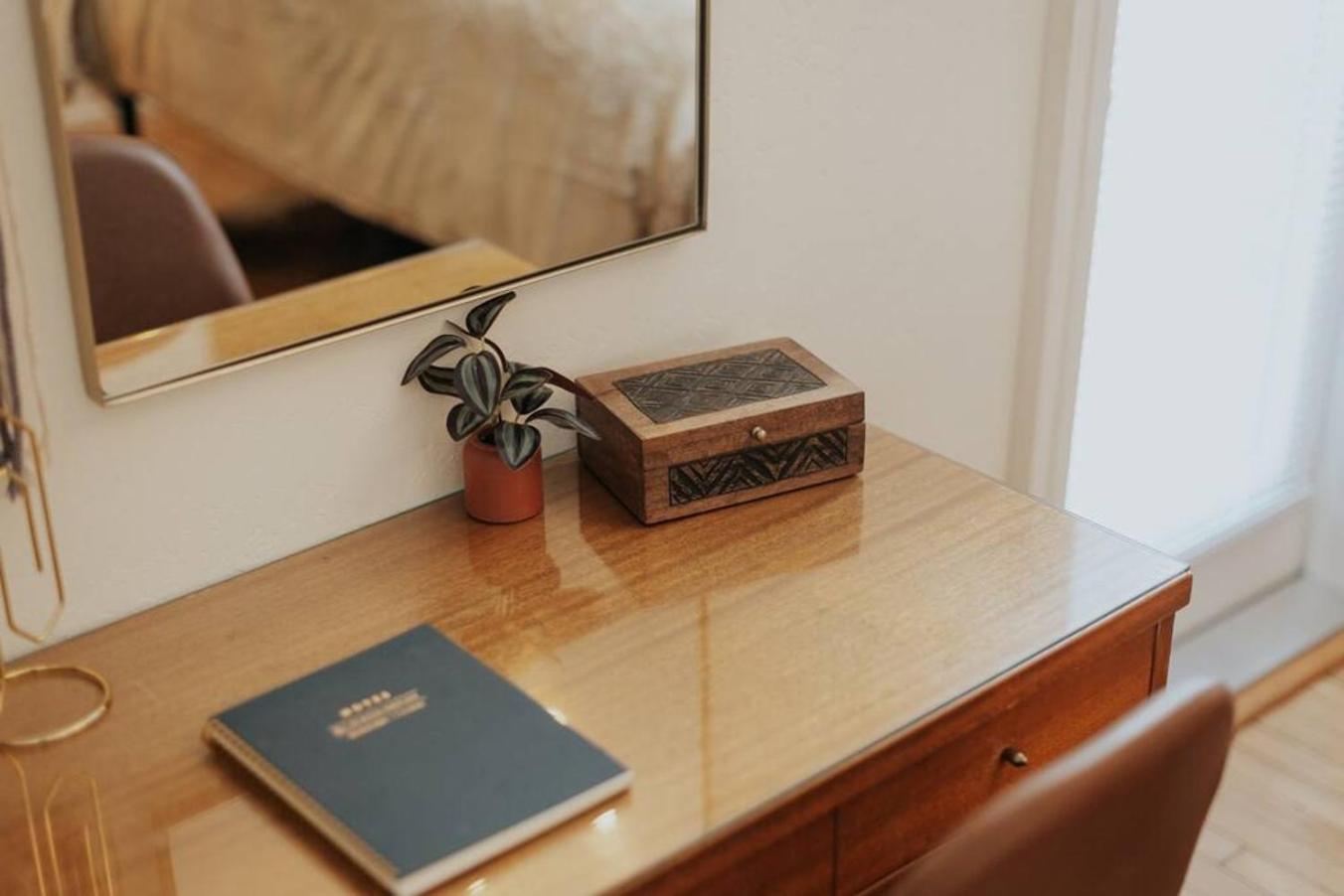 Deluxe King Studio