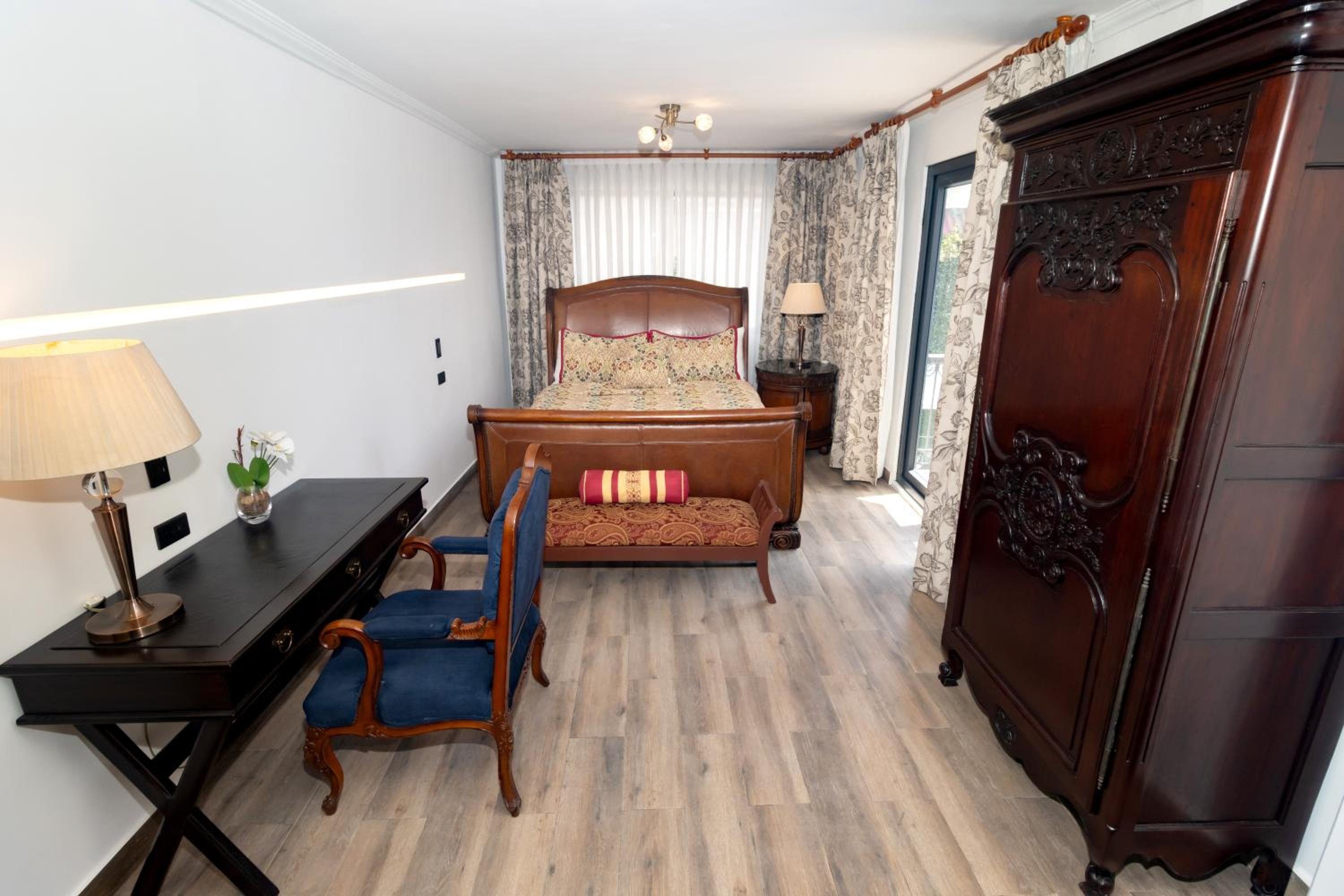 Double Room with Balcony photo 3
