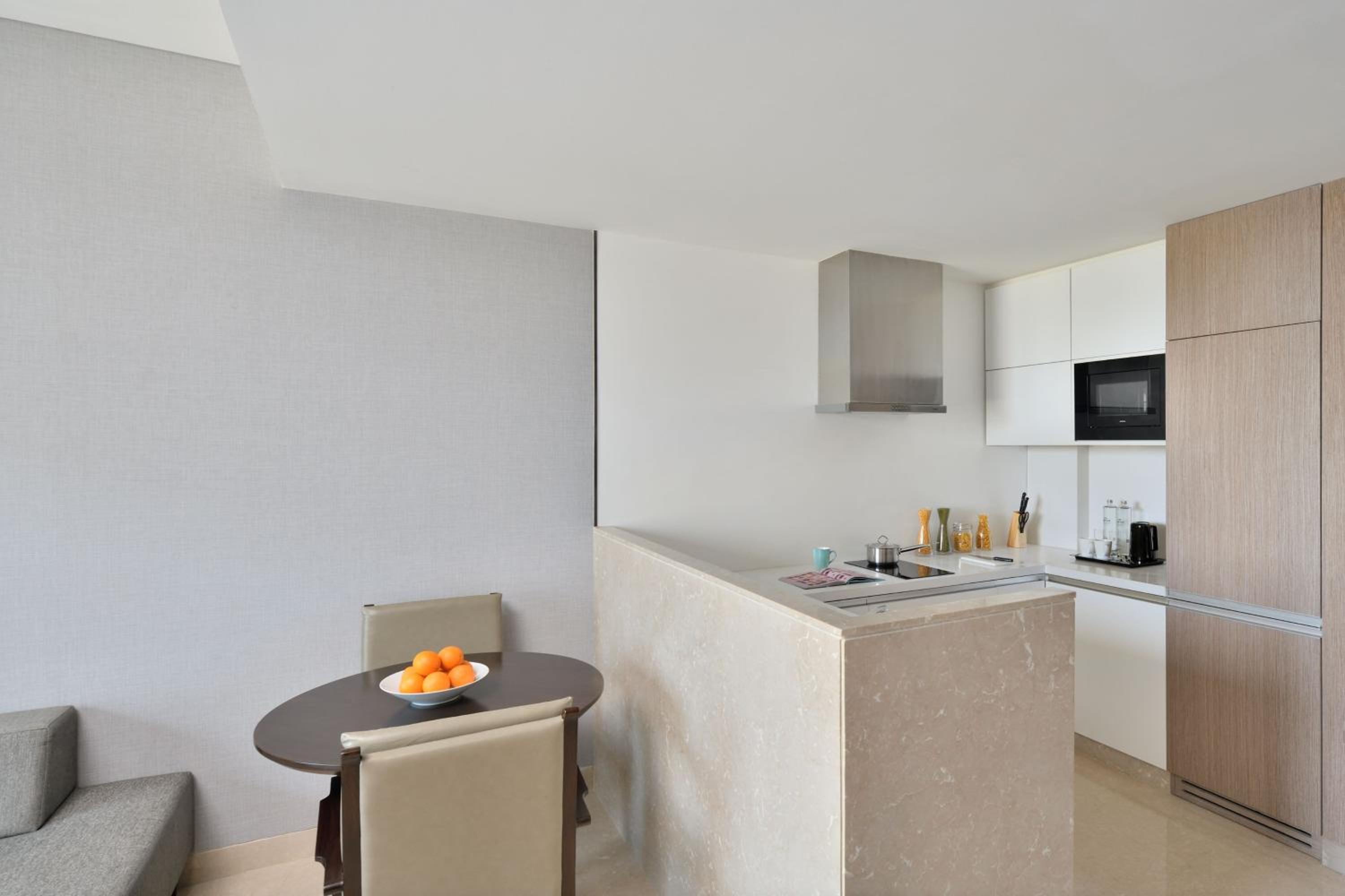 Superior Room, Larger Guest room, 1 King, Courtyard View - Photo 3