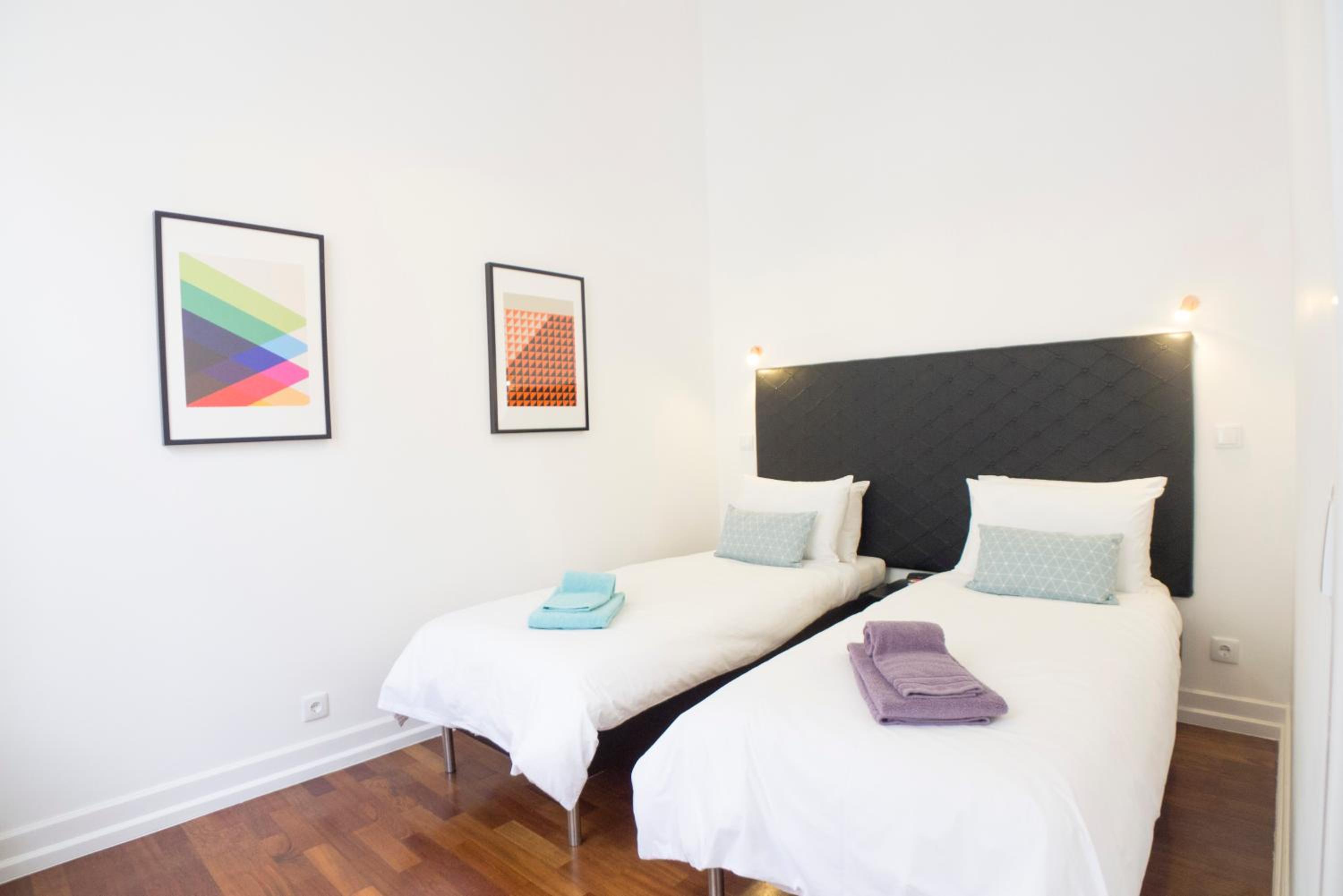 Superior One-Bedroom Apartment