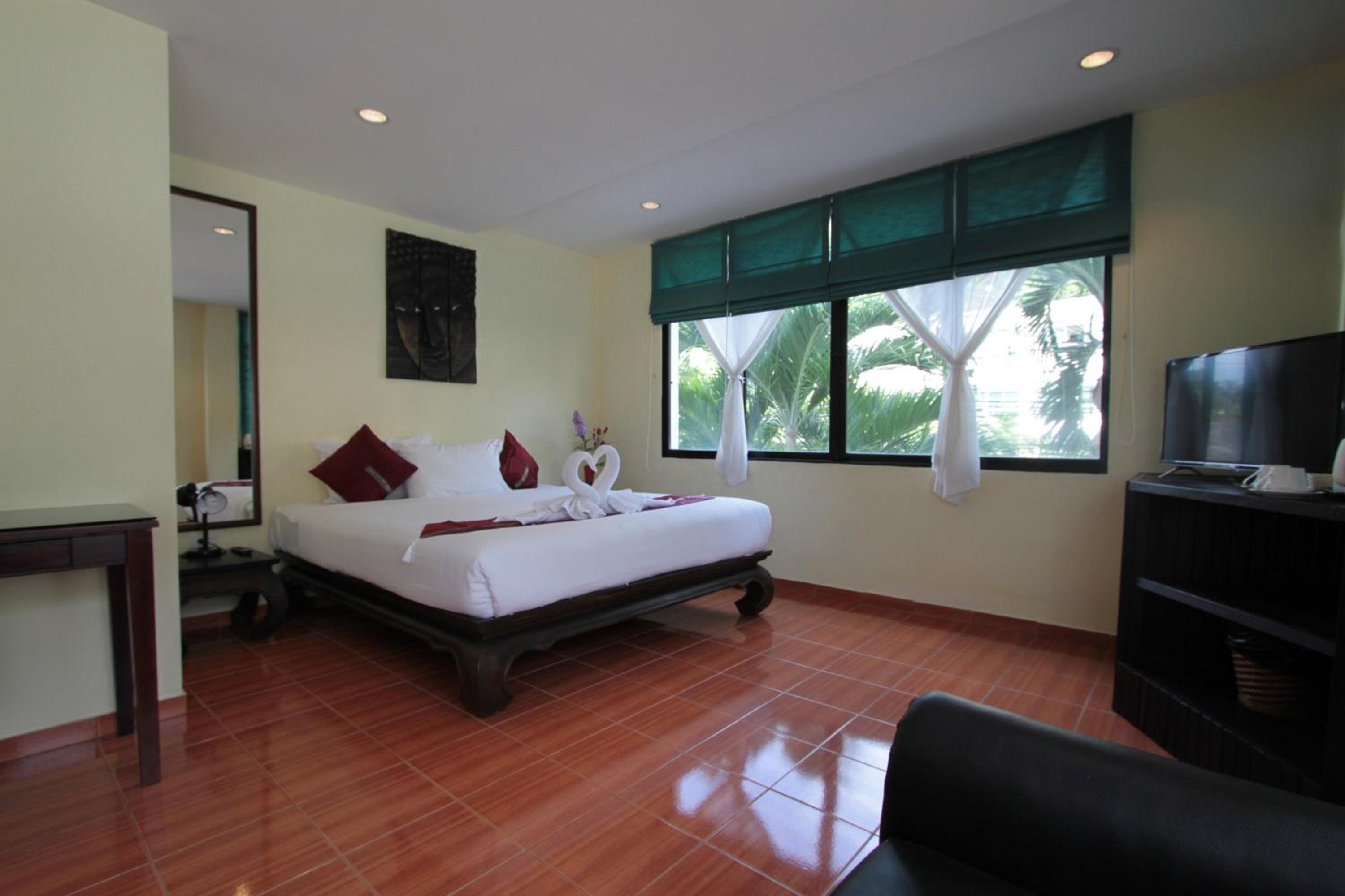 Deluxe King Room
