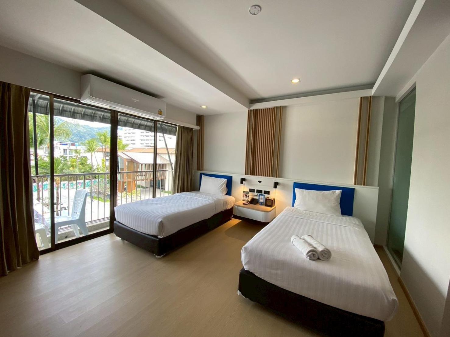 Deluxe Twin with Balcony  - Photo 20
