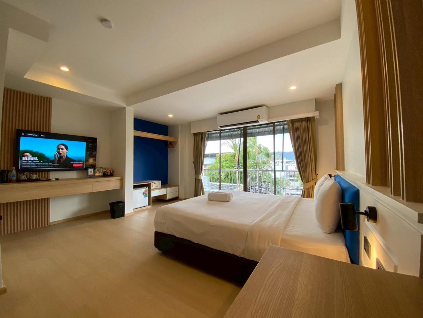 Deluxe Twin with Balcony  - Photo 5