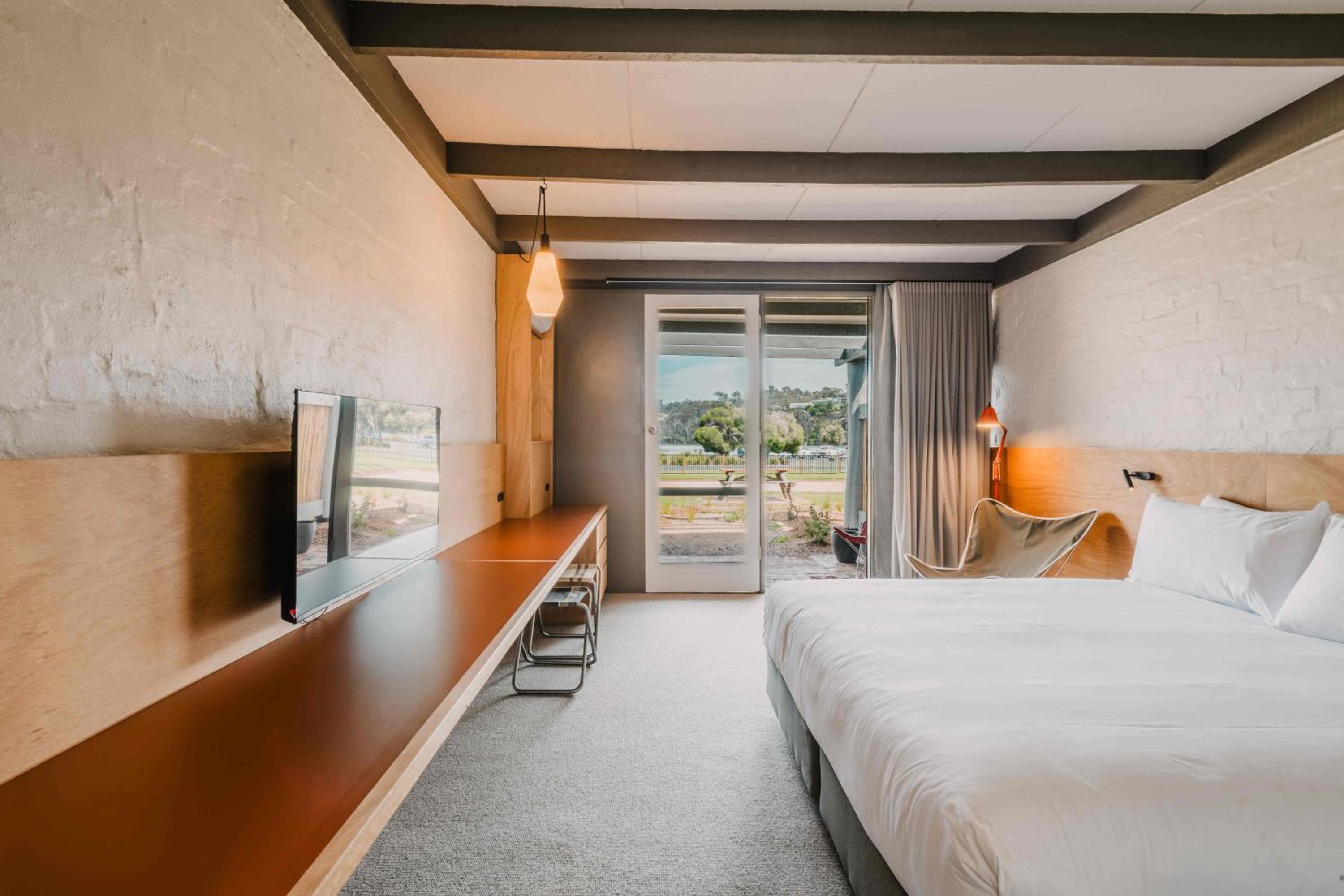 King Courtyard Superior Room (Not Pet Friendly) photo 1