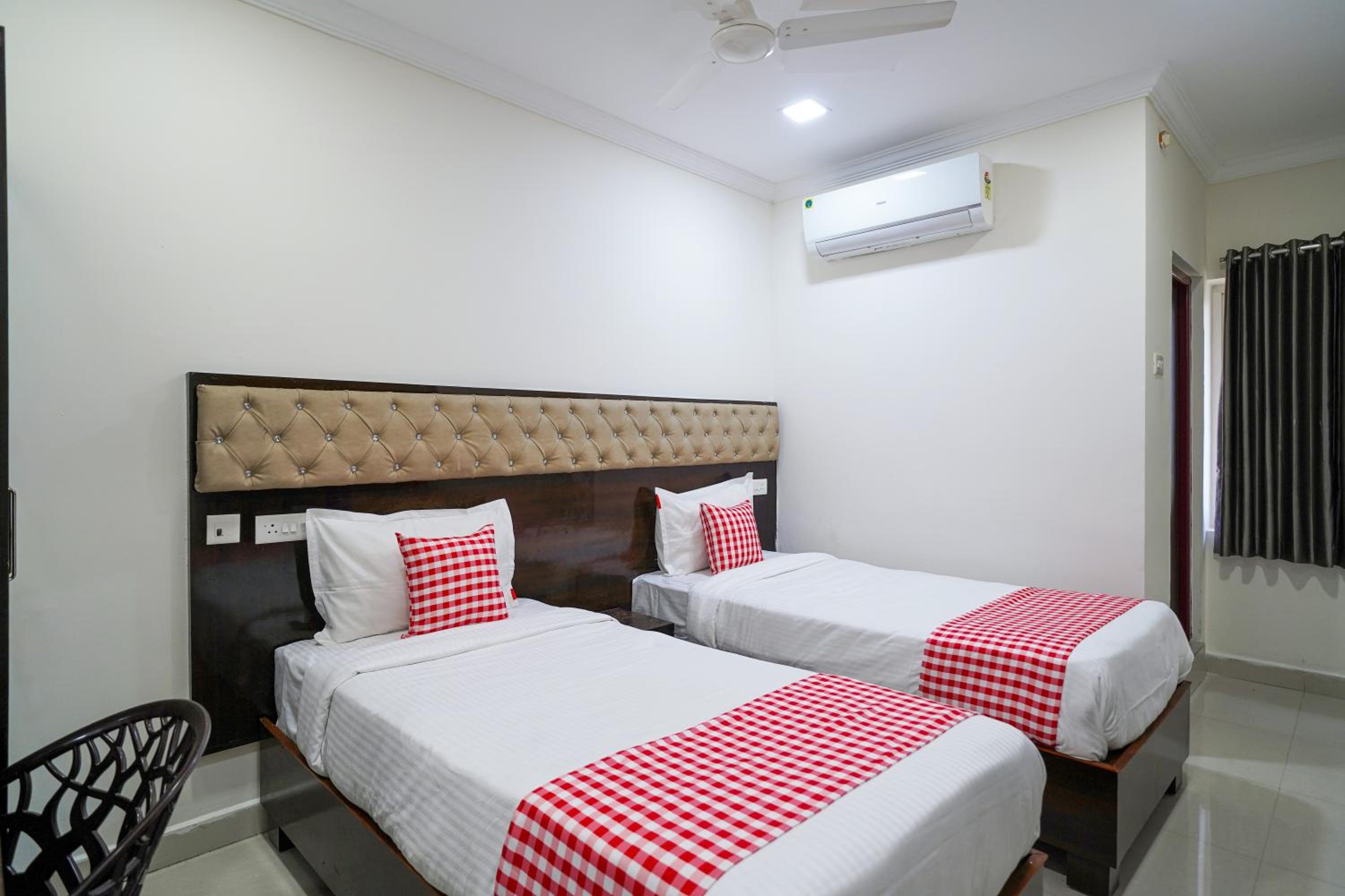 Standard Twin Room photo 1