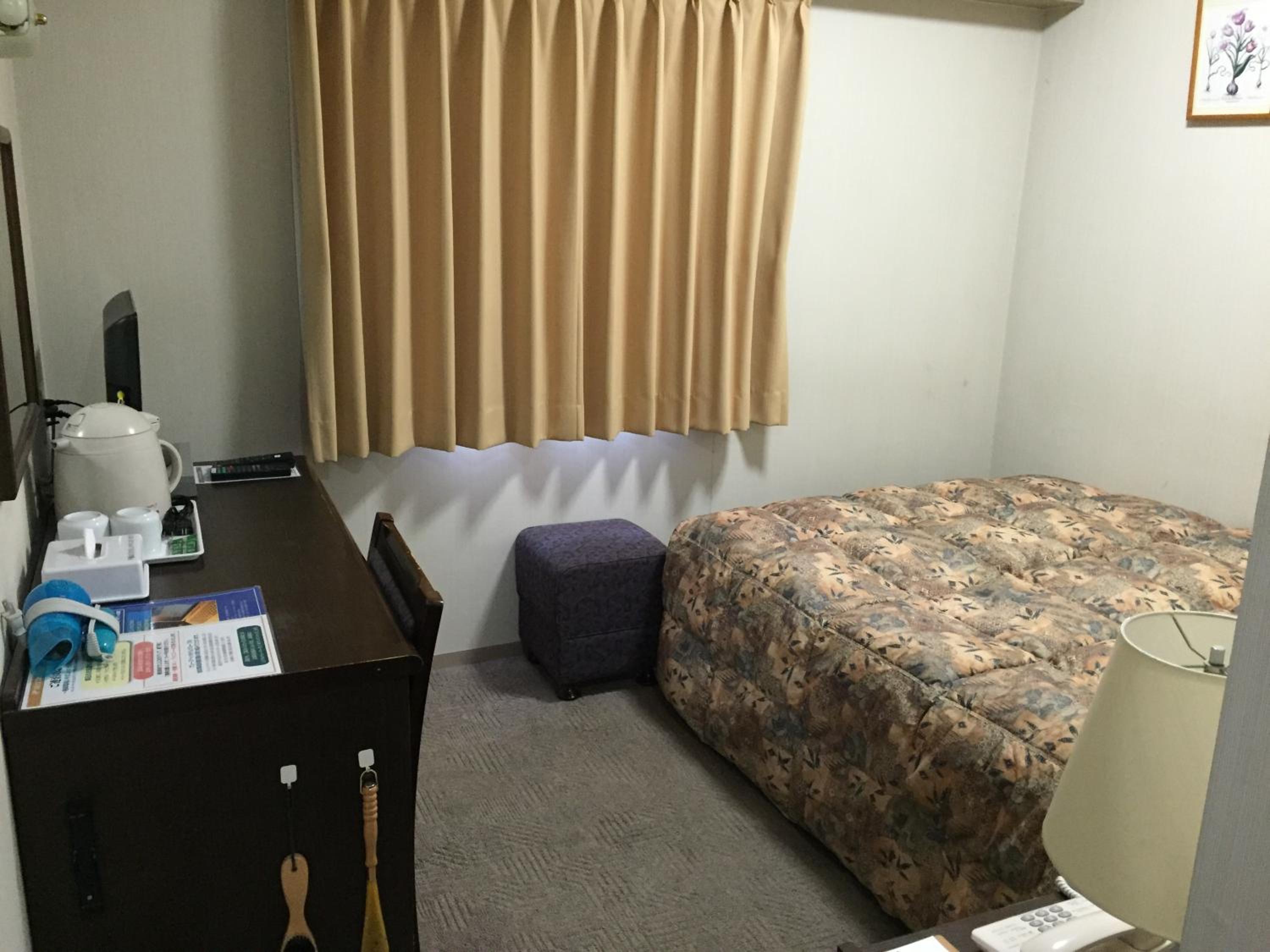 Double Room - Non-Smoking  photo 2