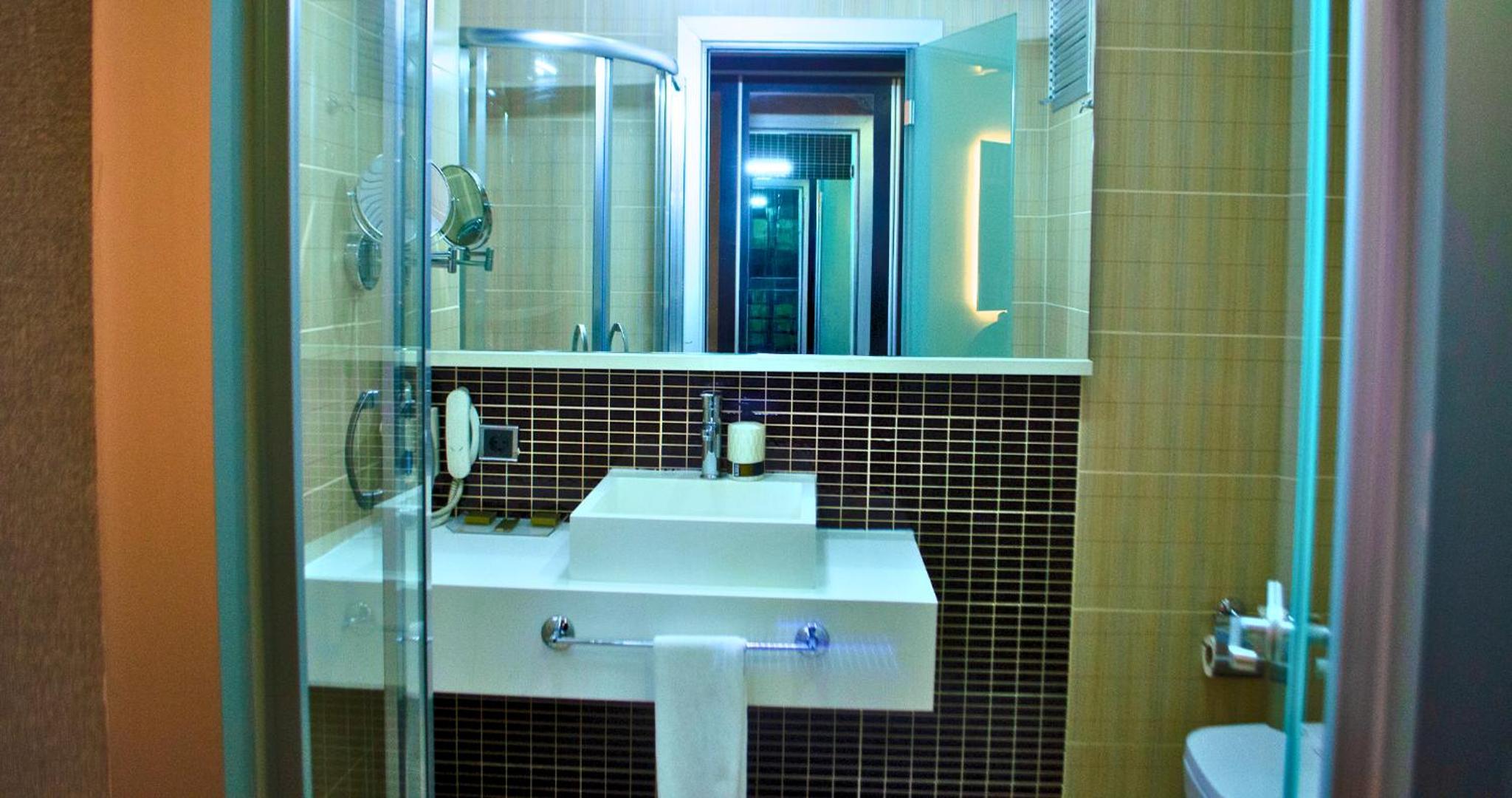 Deluxe Double Room with Balcony and Sea View photo 2
