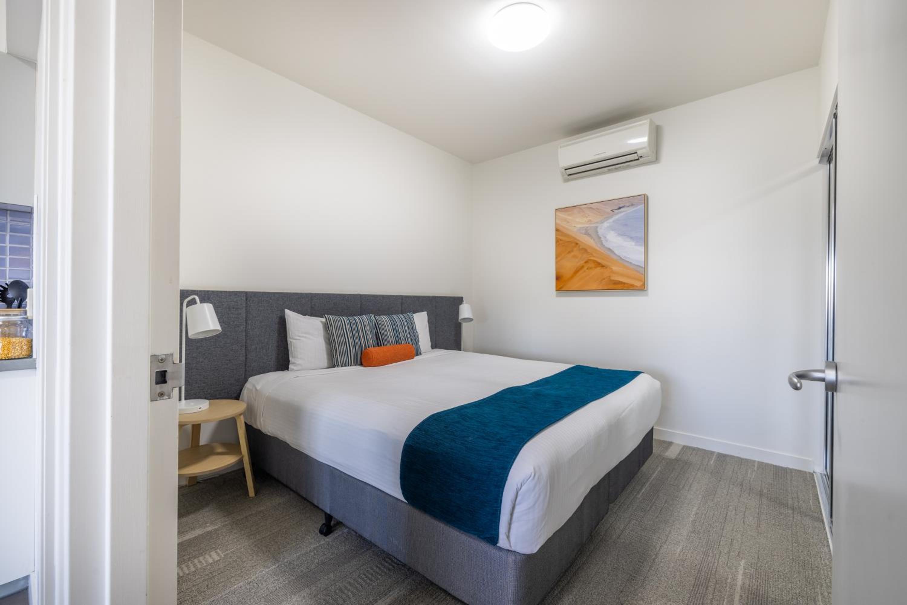 Two Bedroom Interconnecting Accessible Residence photo 3