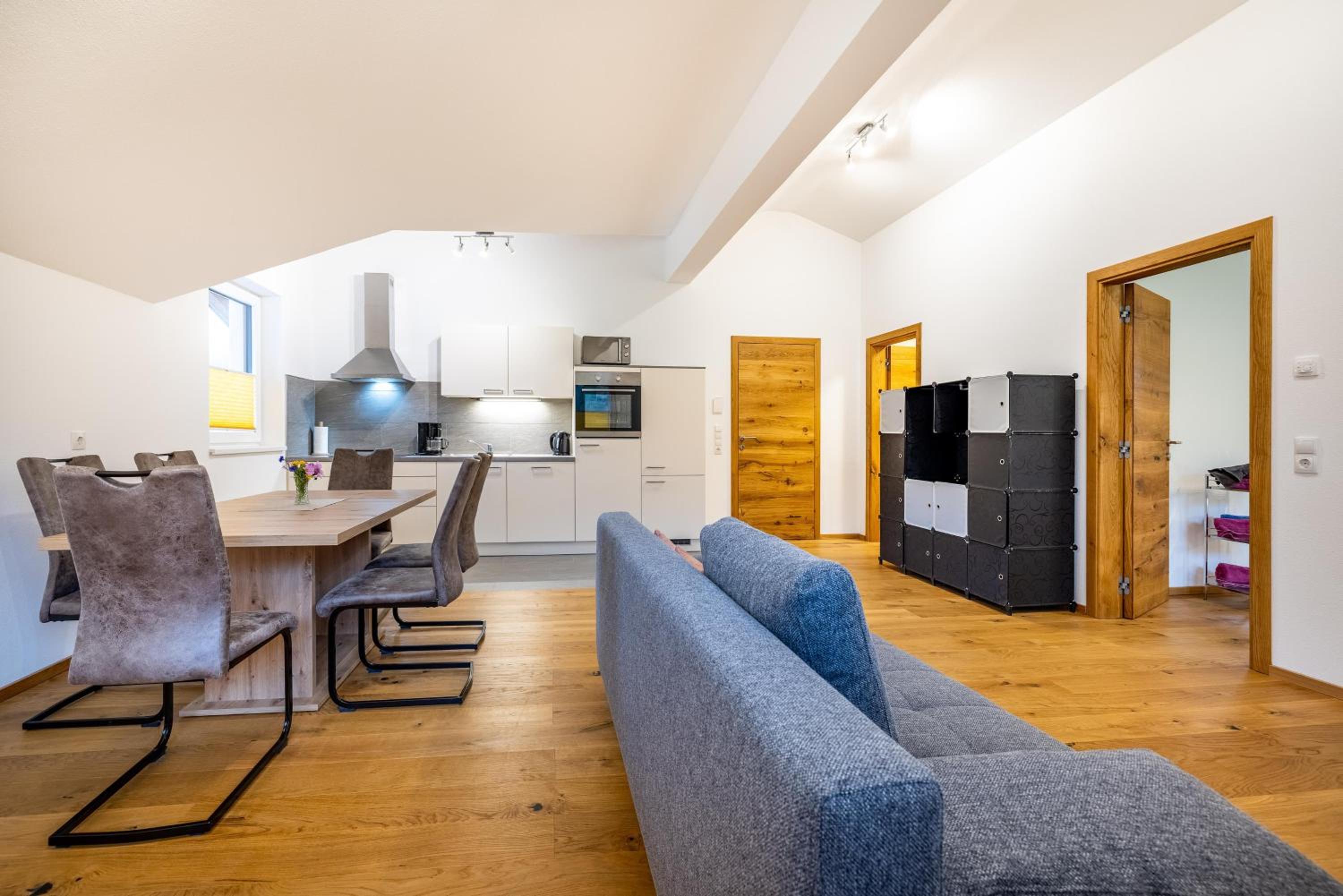 Three-Bedroom Apartment photo 2