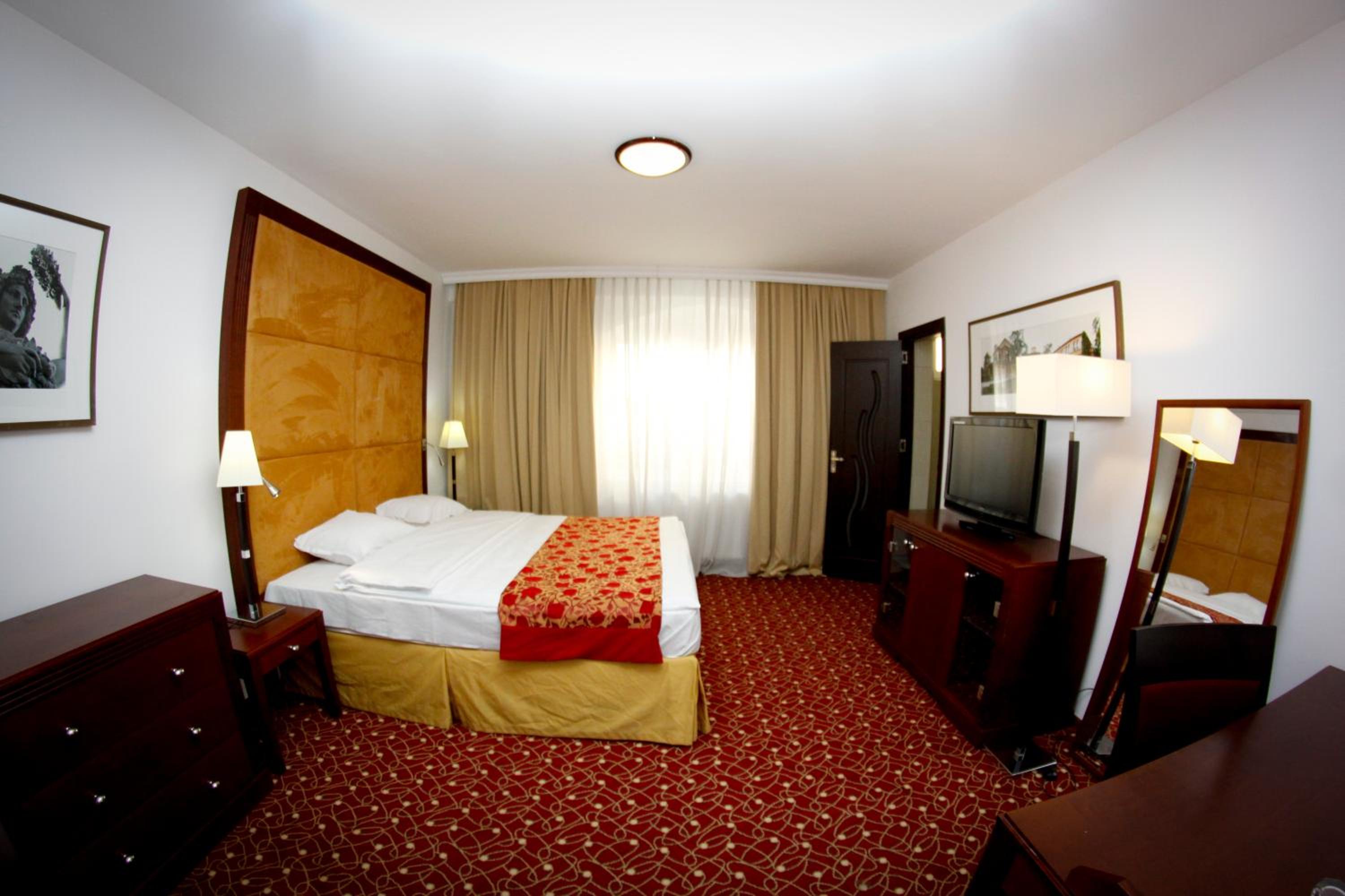 Double Room - Photo 21