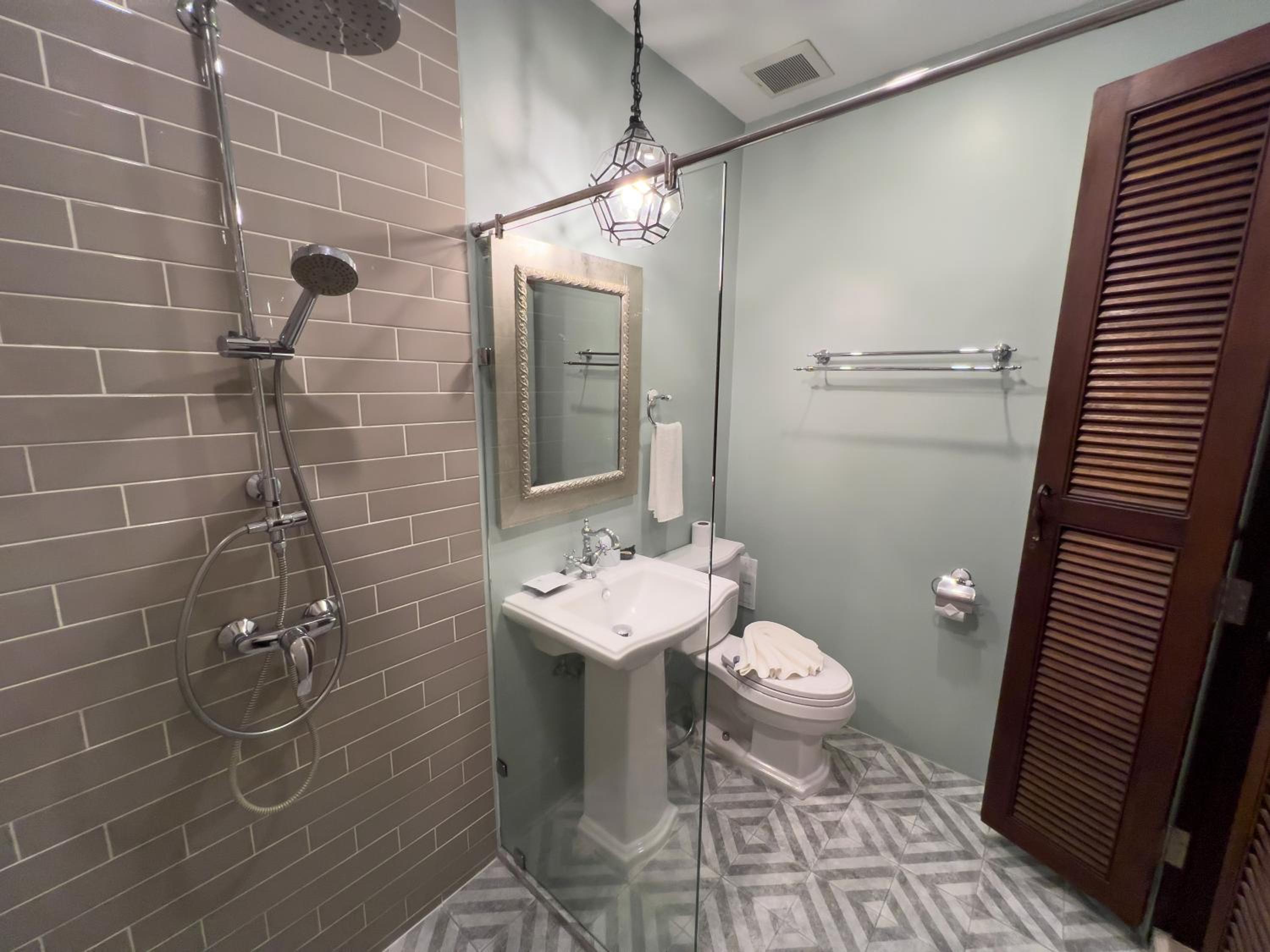Family Suite - Photo 12