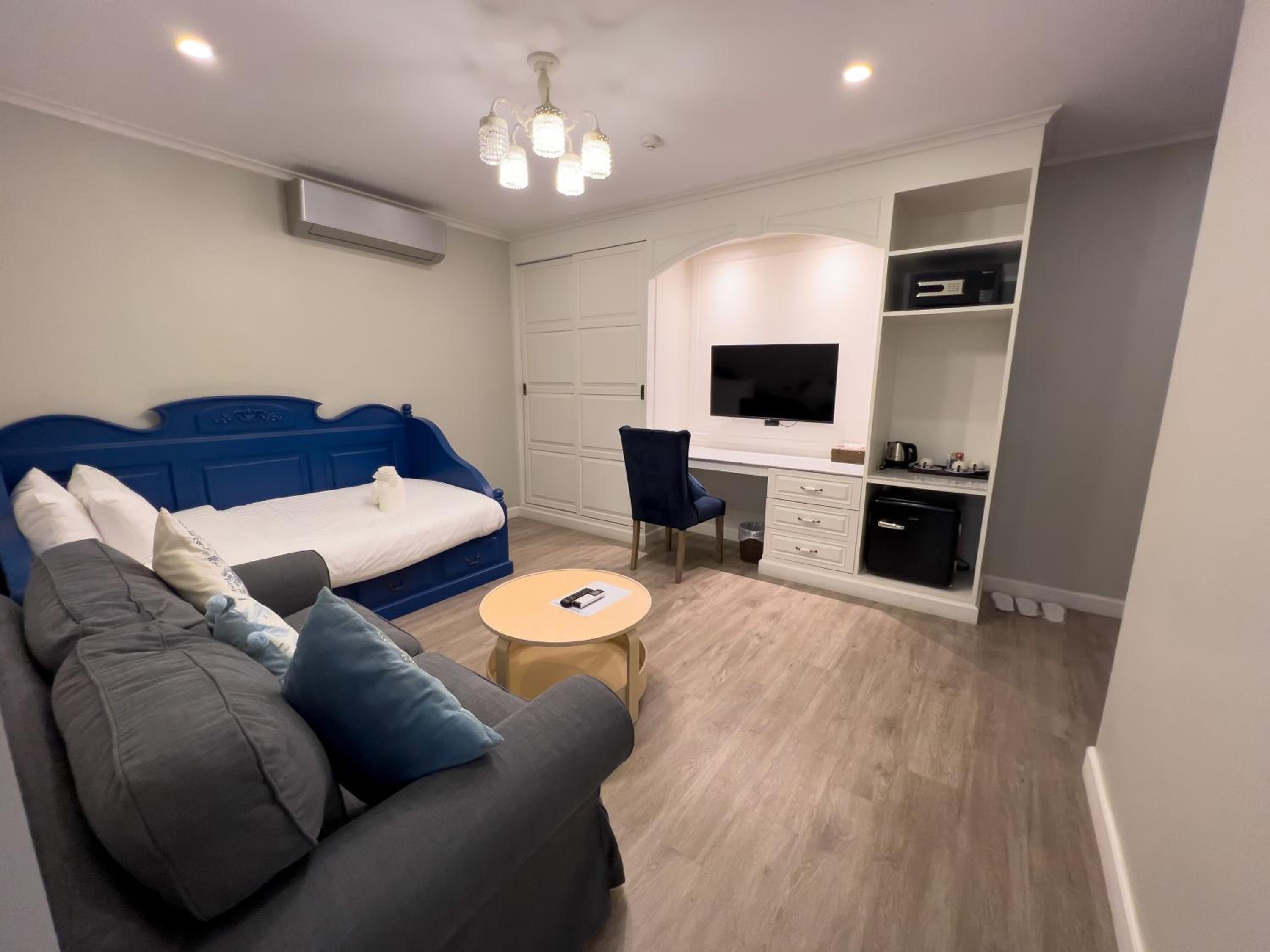 Family Suite - Photo 10