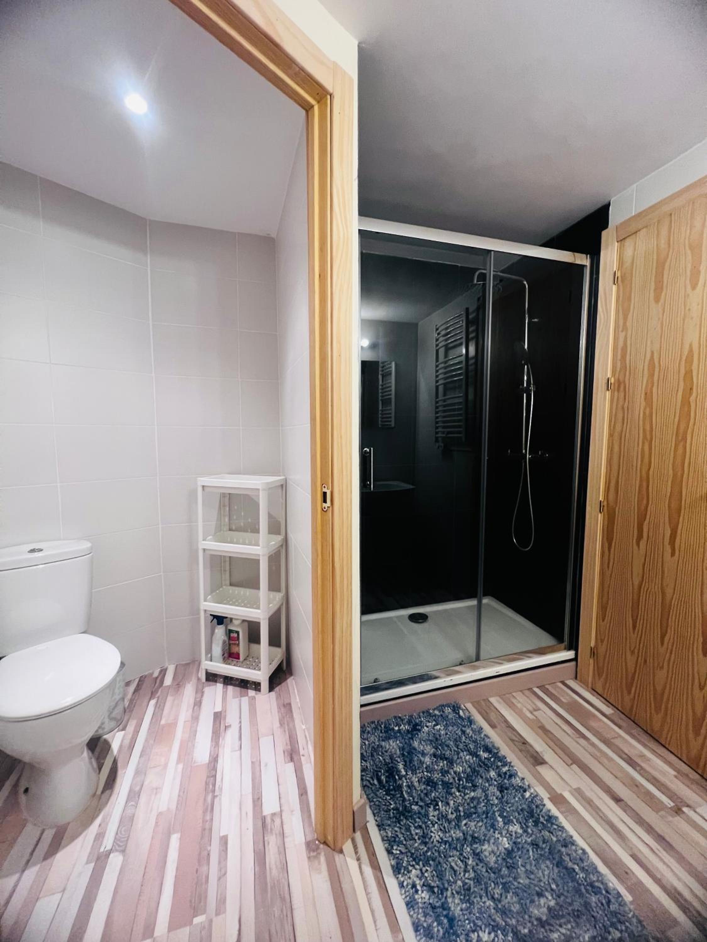 One-Bedroom Apartment - Photo 10