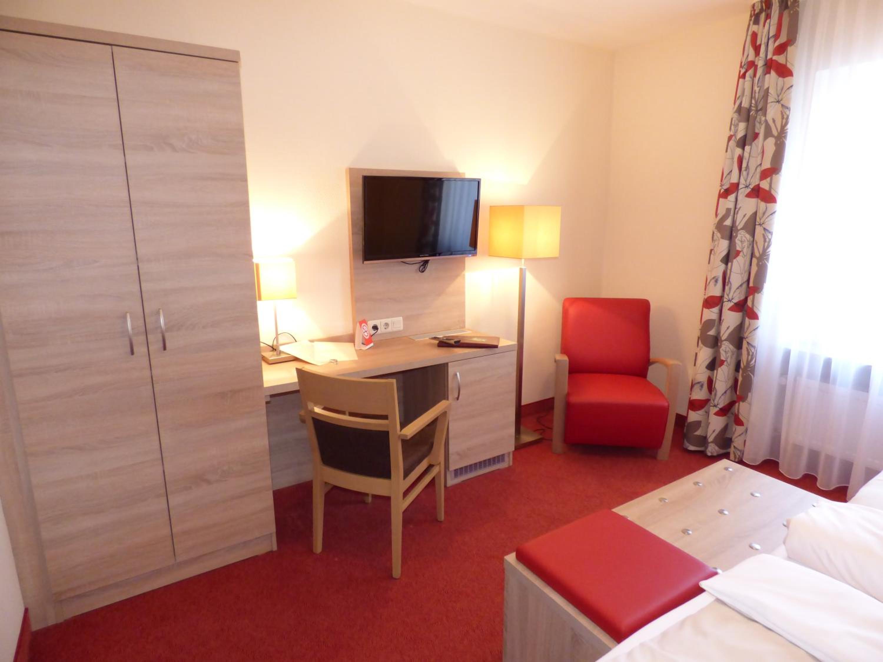 Single Apartment photo 1