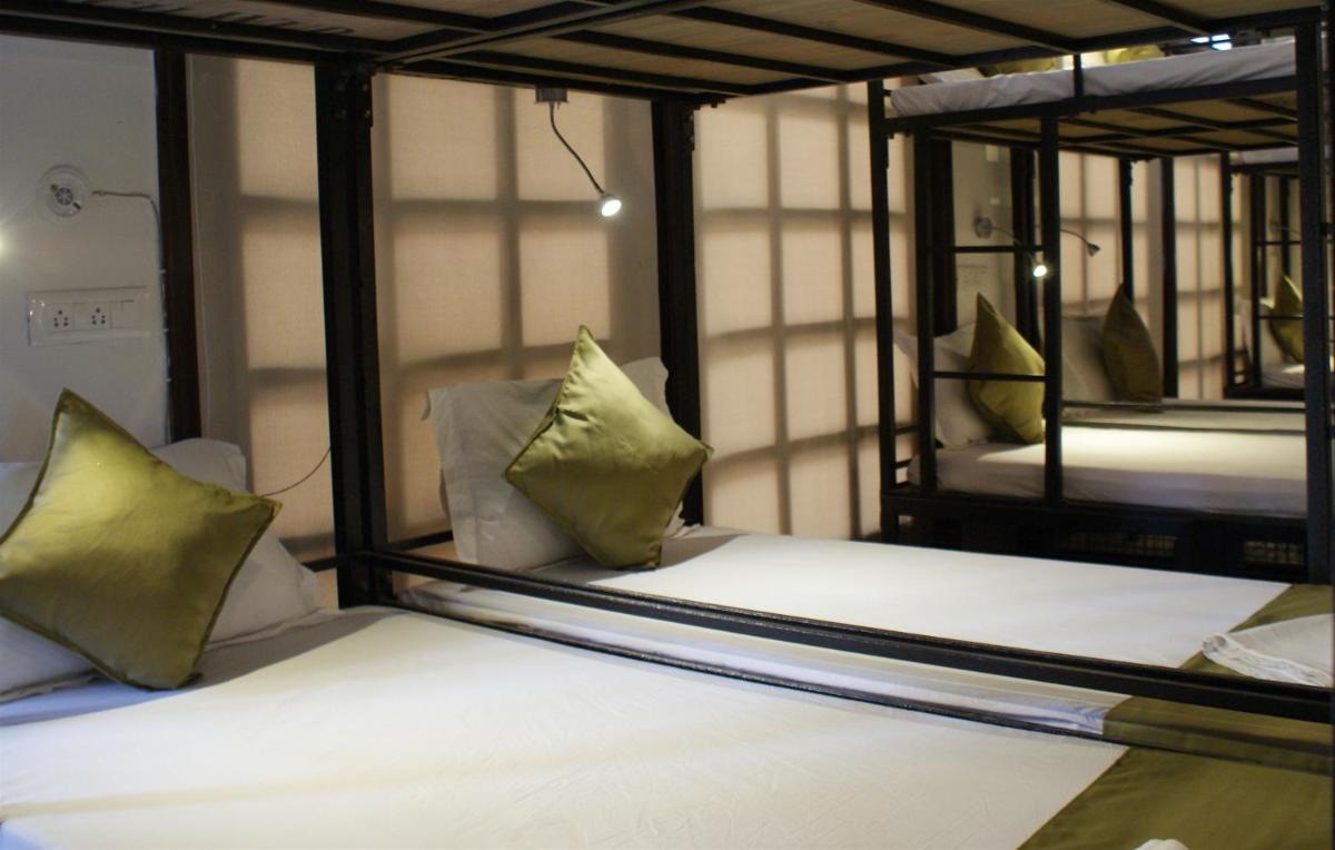 Bed in 20-Bed Mixed Dormitory Room photo 1